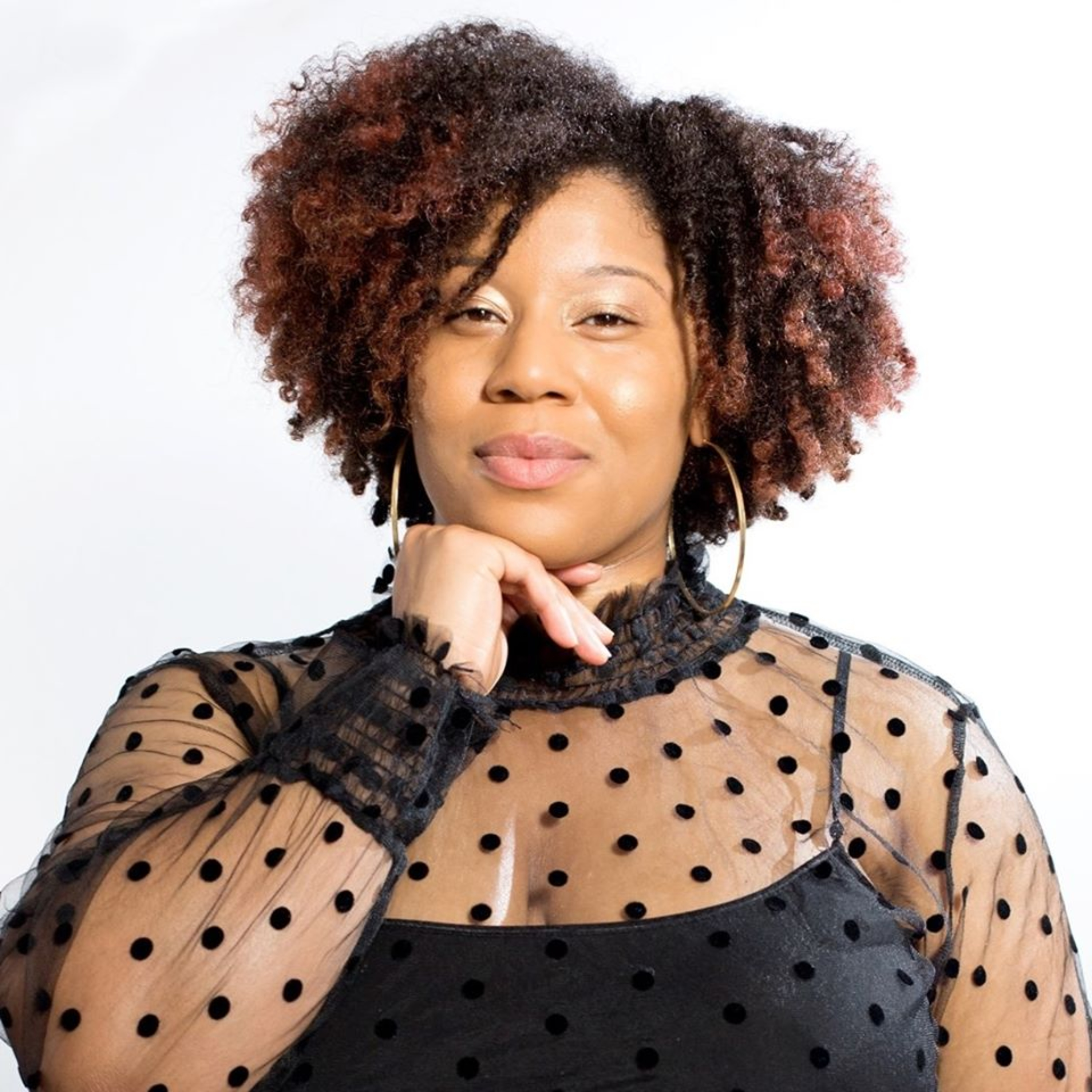 Episode 34 - A Transparent Fireside Chat On Weight-loss And Finding The Wealth In Your Health With Farah M. Green