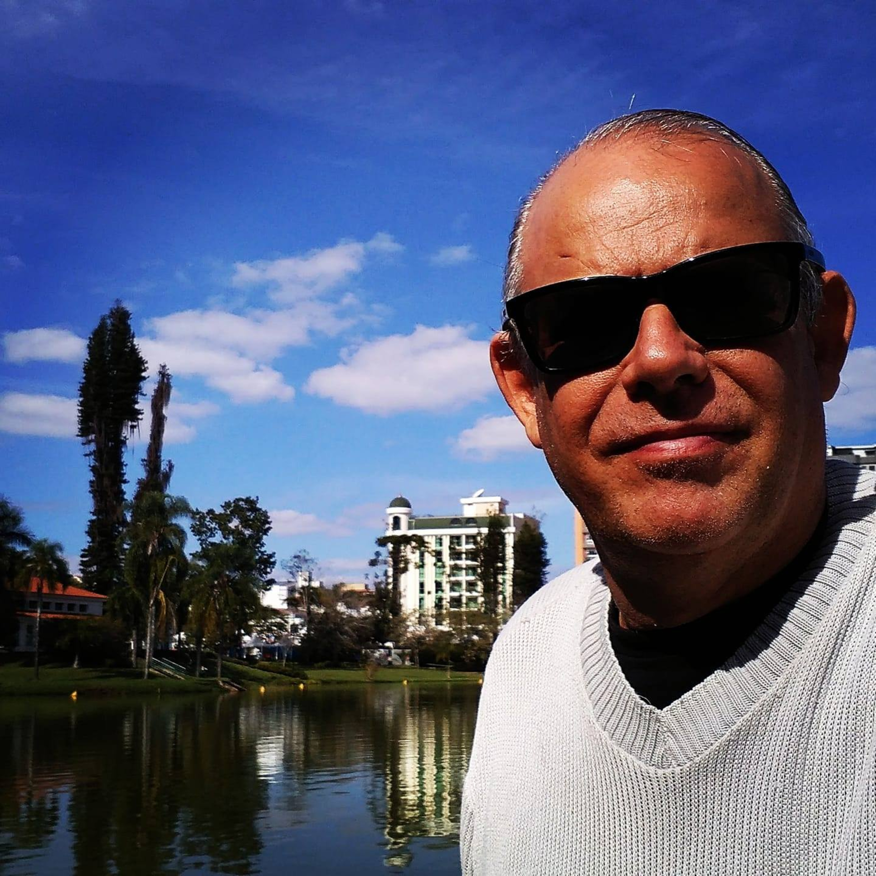 Clube FM Botucatu