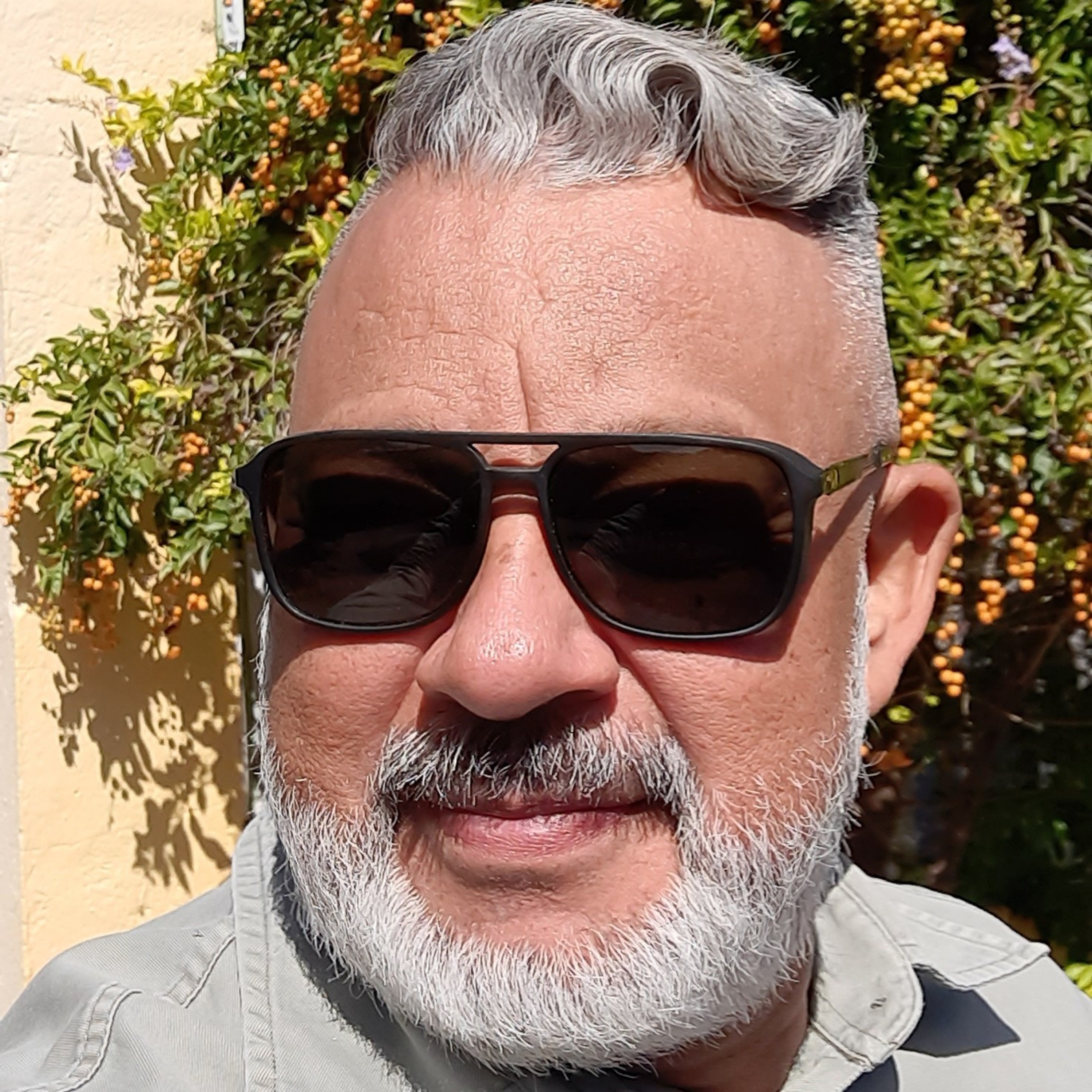 Prof. Fernando D\'Ávila