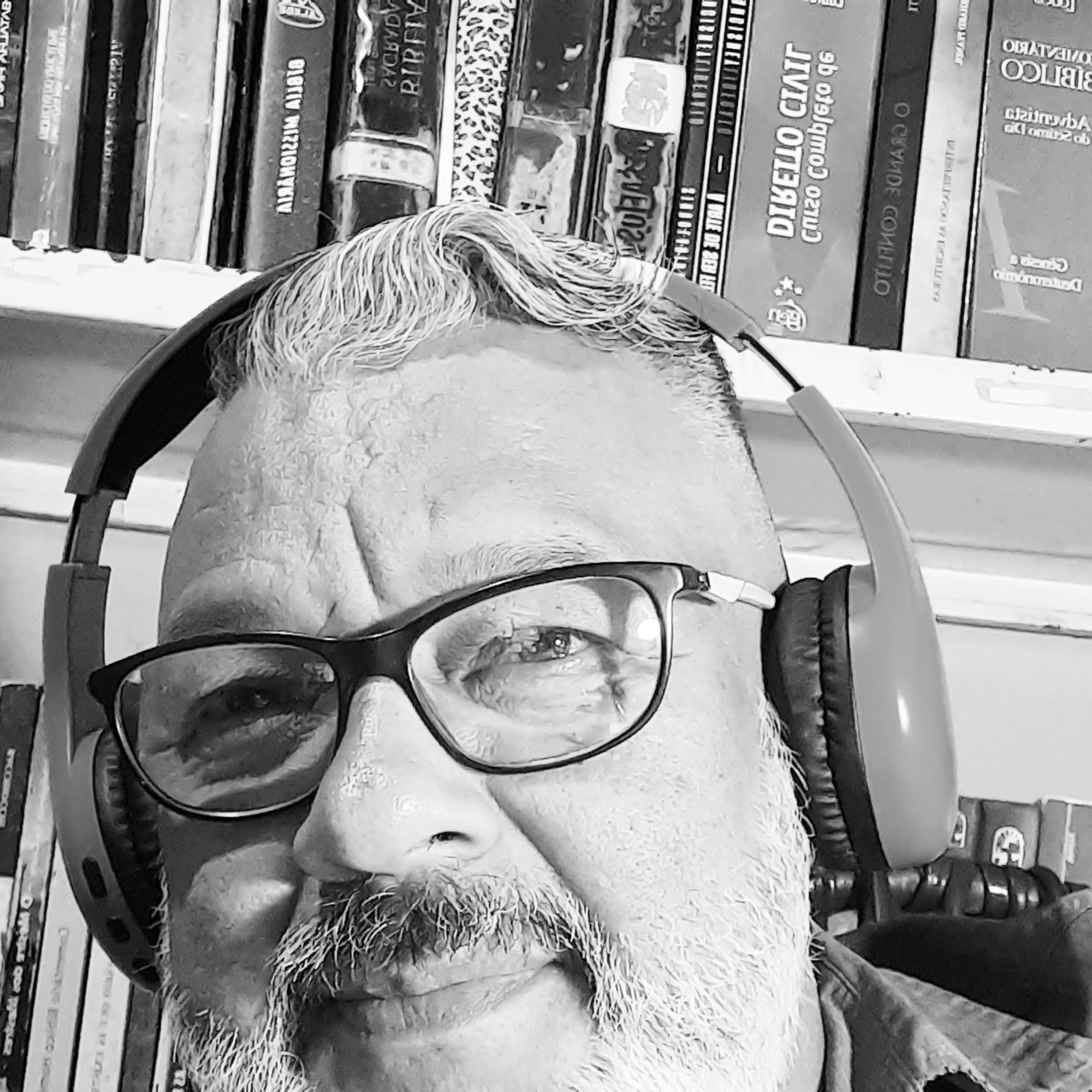 Prof. Fernando D\'Ávila