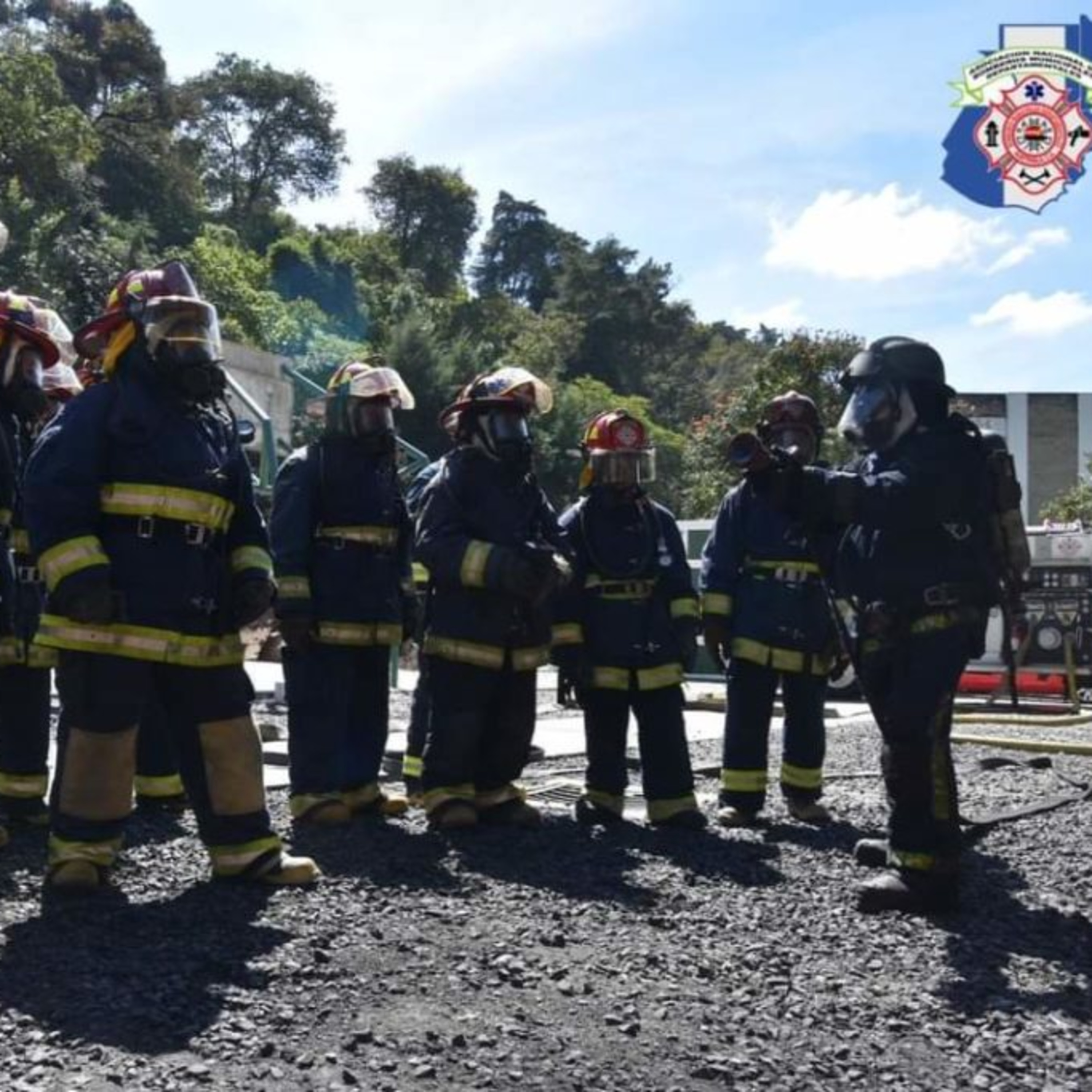 Bomberos municipales departamentales invitan a jóvenes a participar en el curso aspirantes a nuevos bomberos. episode artwork