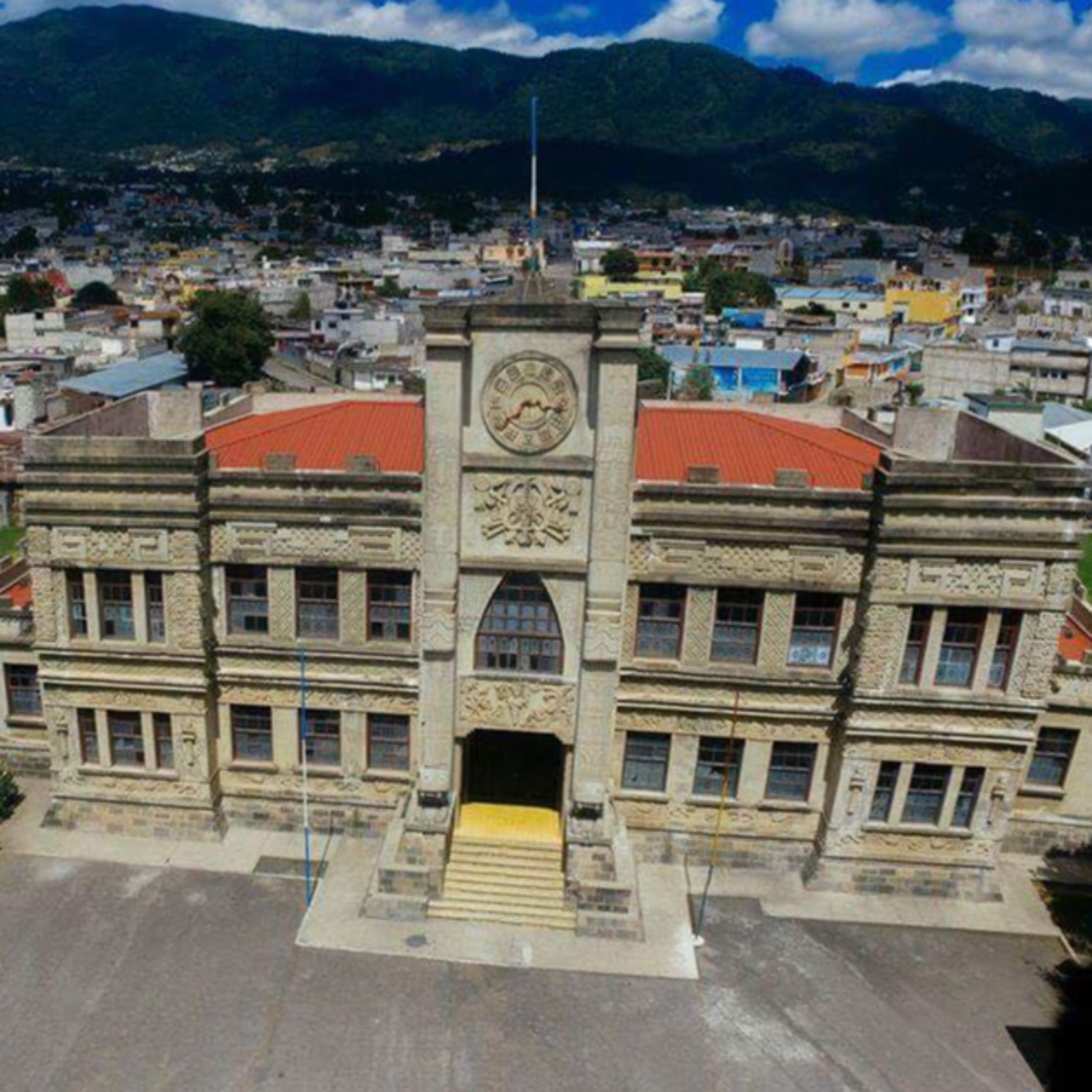 Después de los sismos en el territorio guatemalteco, el palacio Maya resultó con pequeños daños en su estructura. episode artwork