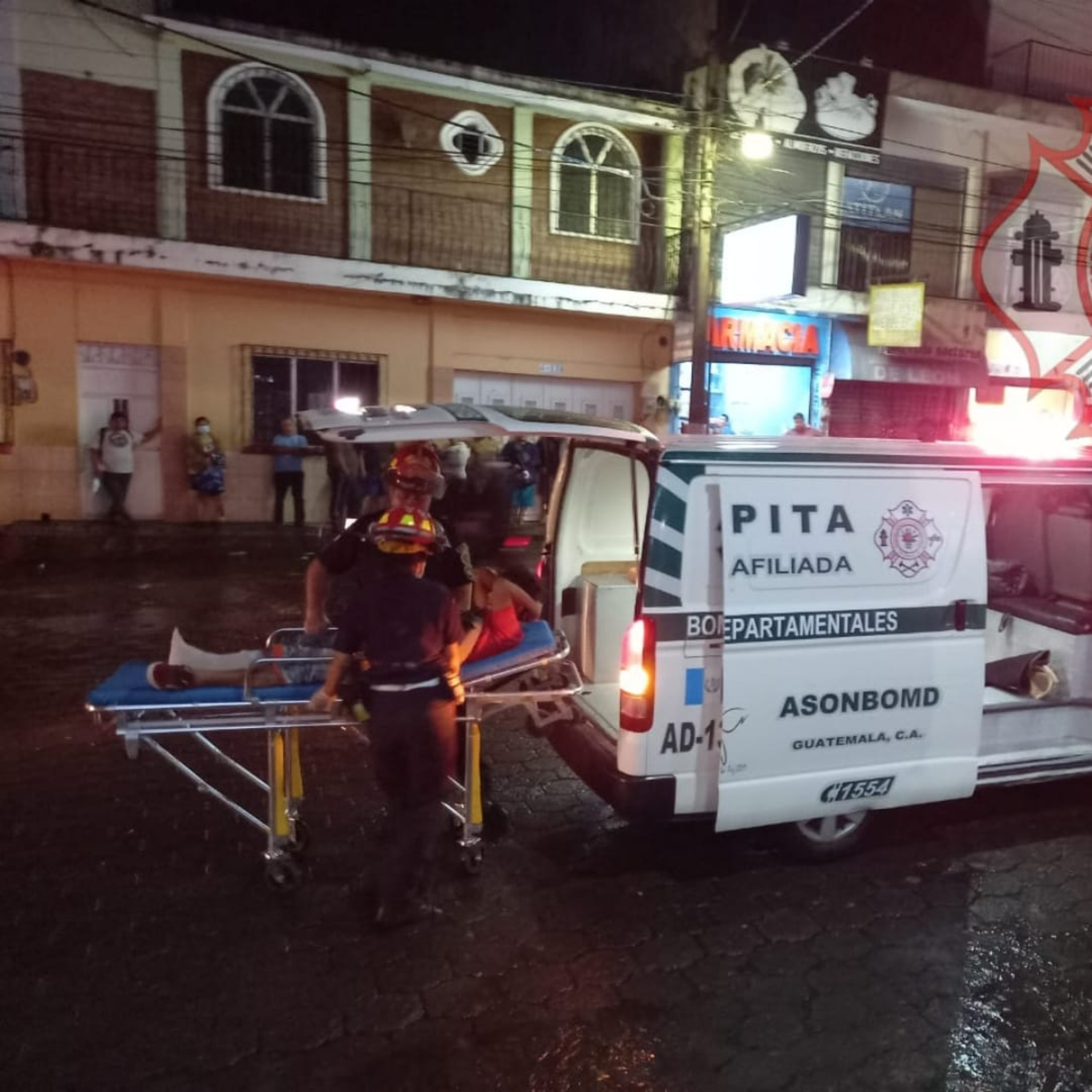 Un motorista resultó herido al accidentarse en el municipio de Pajapita, San Marcos.  episode artwork