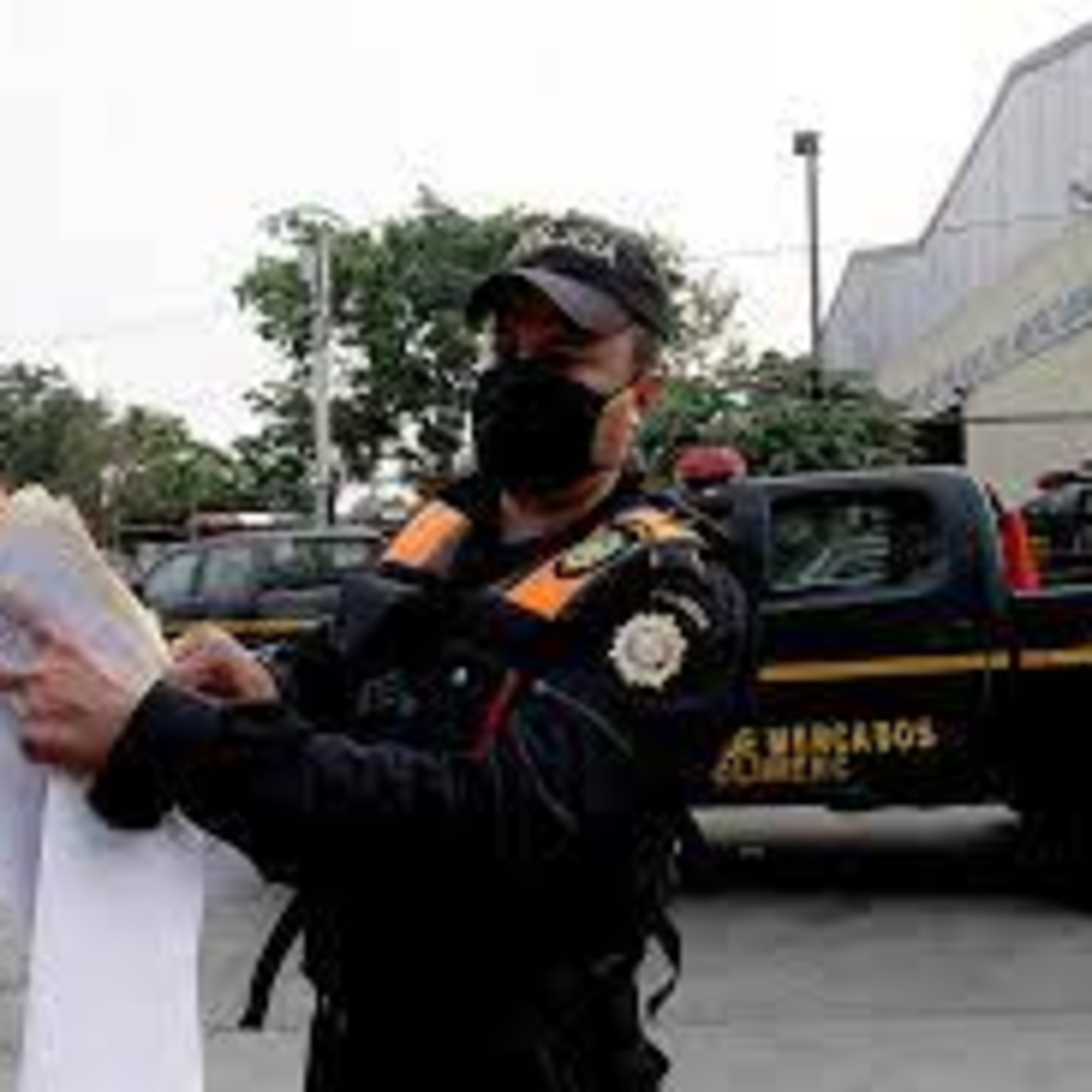 La Policía Nacional civil realizará patrullajes con el fin de evitar asaltos a personas que cobren el bono 14. episode artwork
