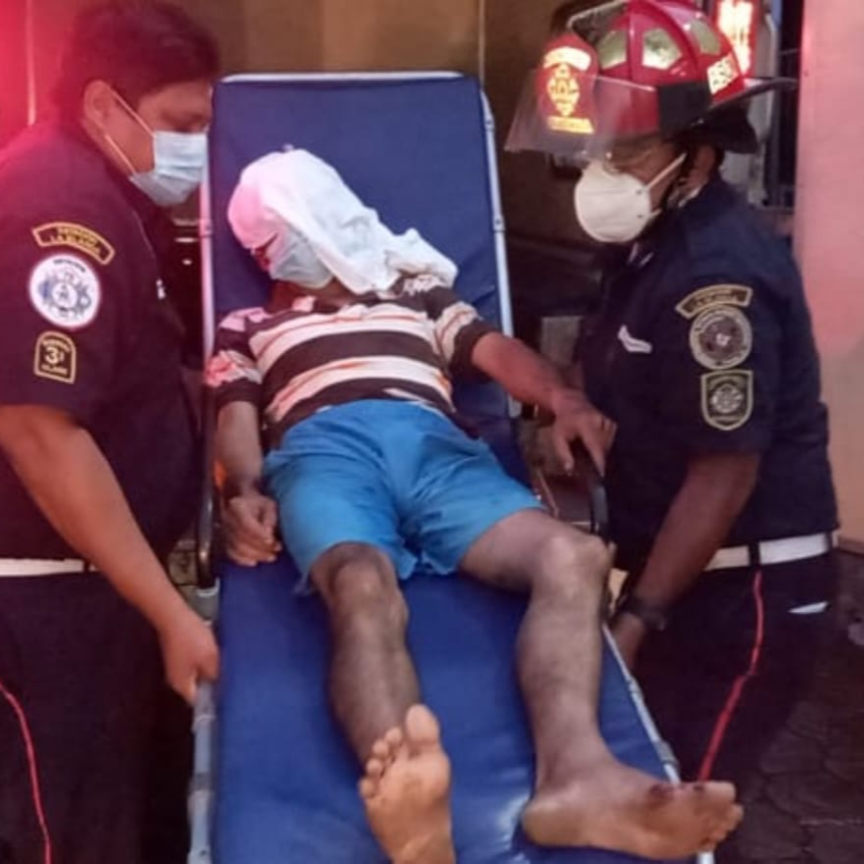 En el municipio de La Blanca, San Marcos un motorista resultó herido al sufrir un percance en la carretera.  episode artwork