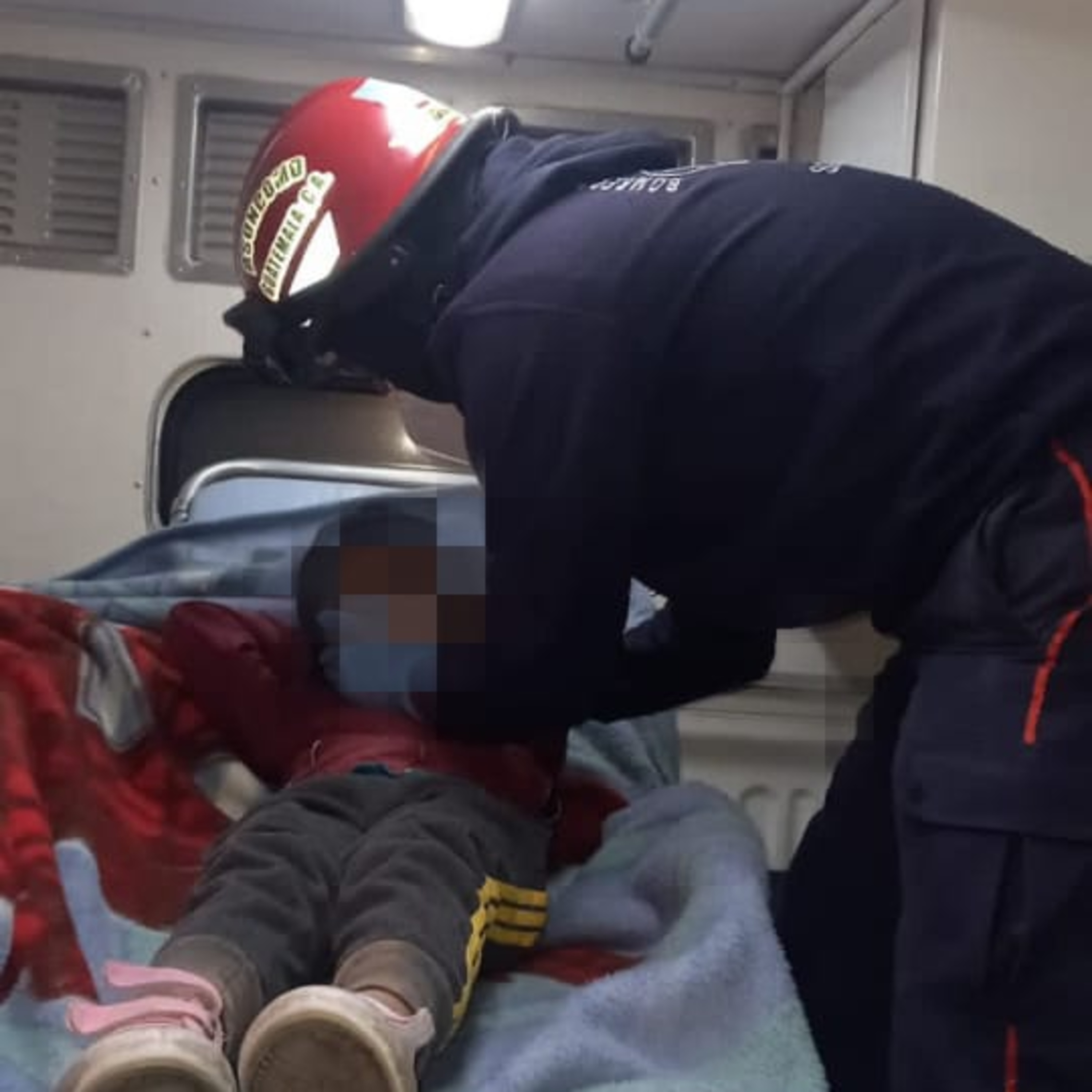 Niña de seis años resultó con golpes y heridas tras sufrir accidente en el interior de su domicilio en el municipio de Sibinal, San Marcos.  episode artwork