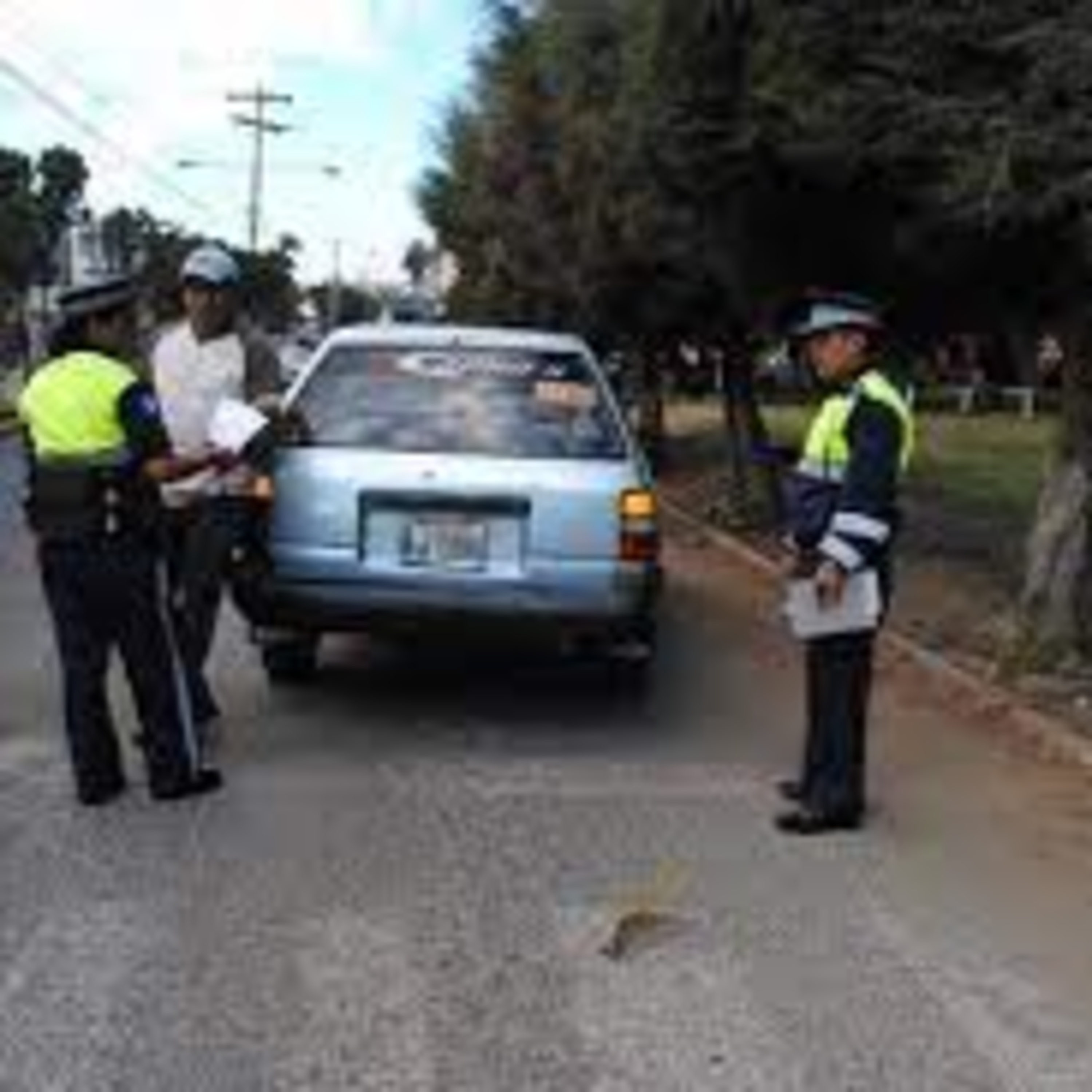 Policía municipal de tránsito de San Marcos, verifica que los pilotos hayan pagado el impuesto de circulación de vehículos. episode artwork