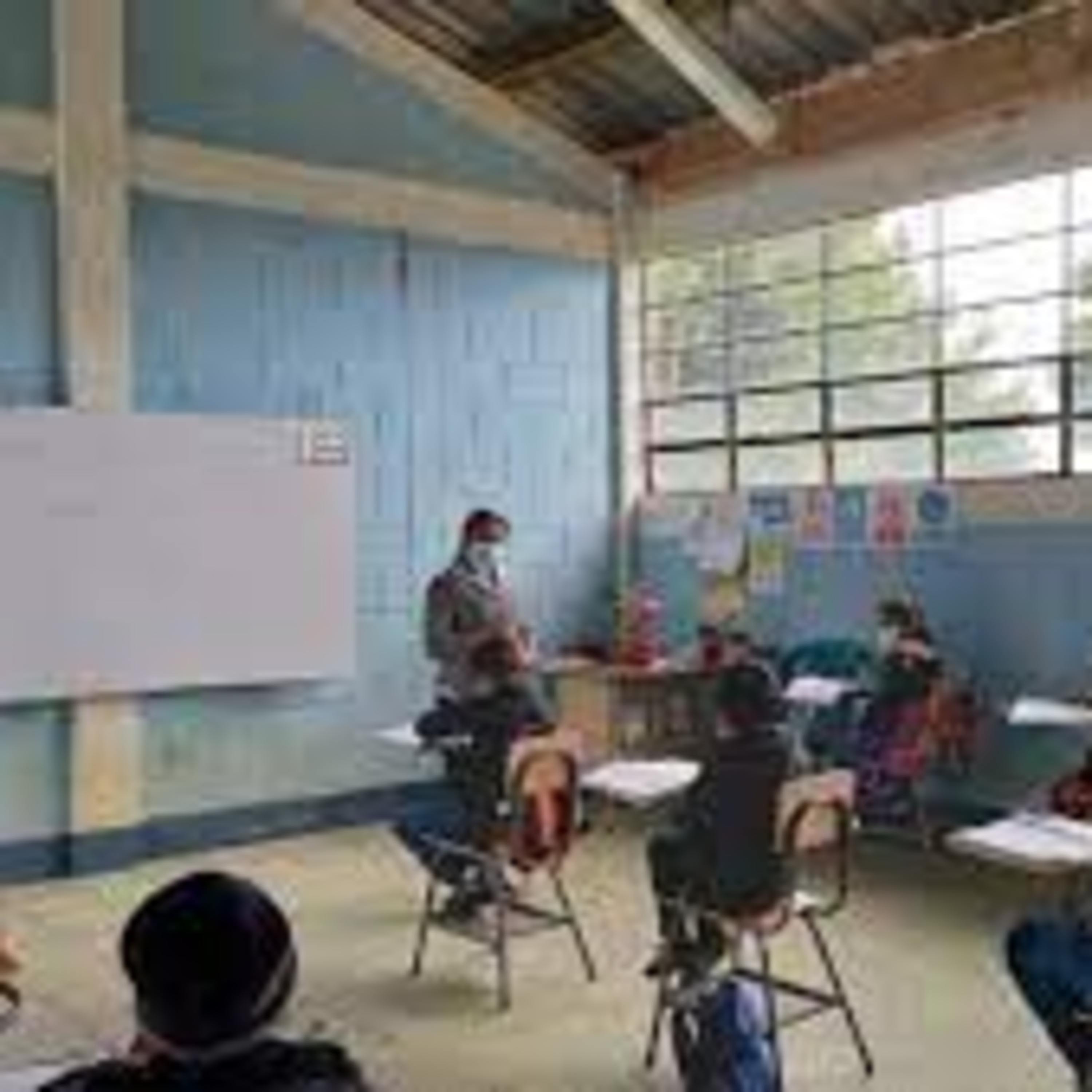 Autoridades educativas, dan a conocer que los alumnos regresaron a clases presenciales. episode artwork