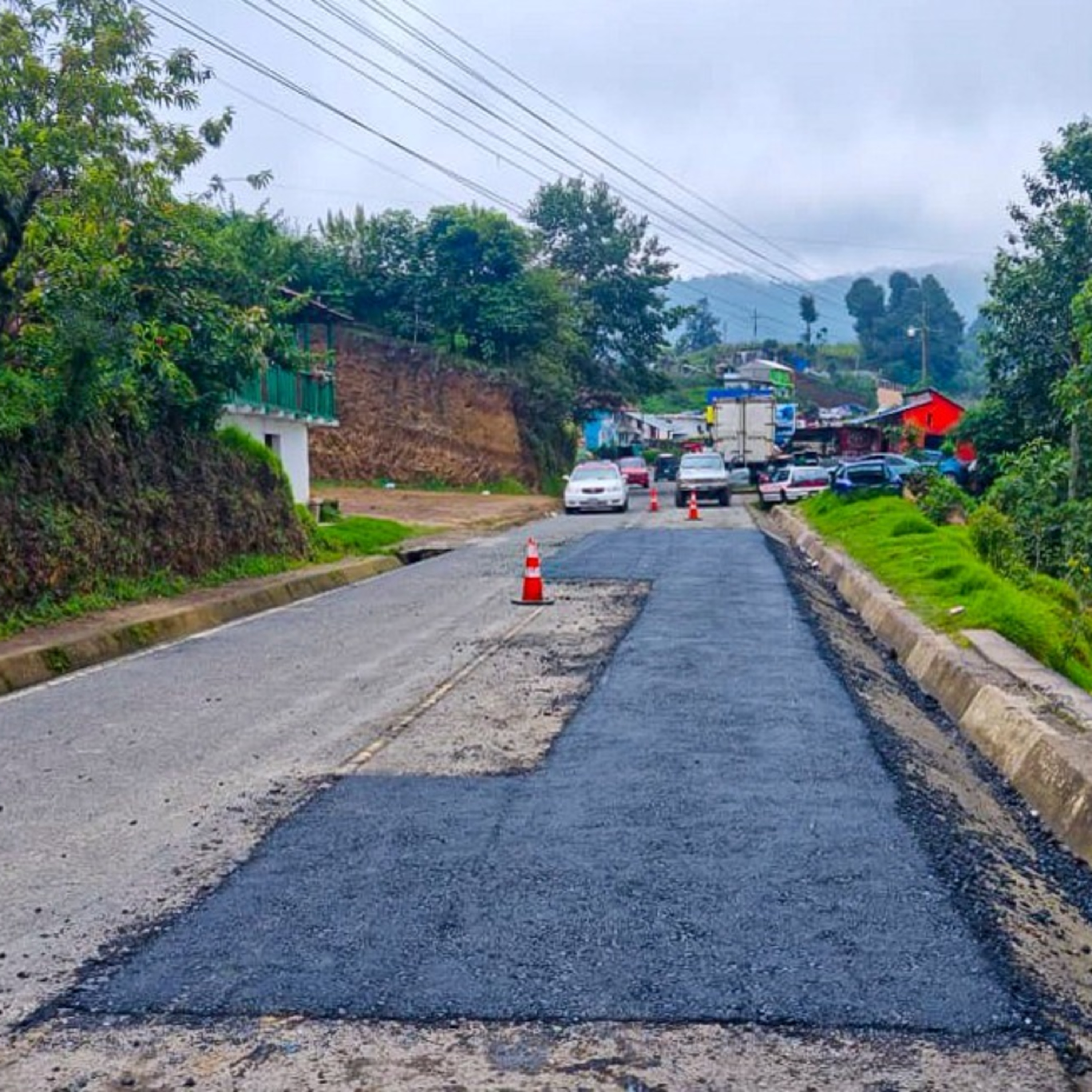 Realizan trabajos de bacheo en la ruta que conecta los municipios de Ixchiguán y Tacaná, en el altiplano del departamento de San Marcos.  episode artwork