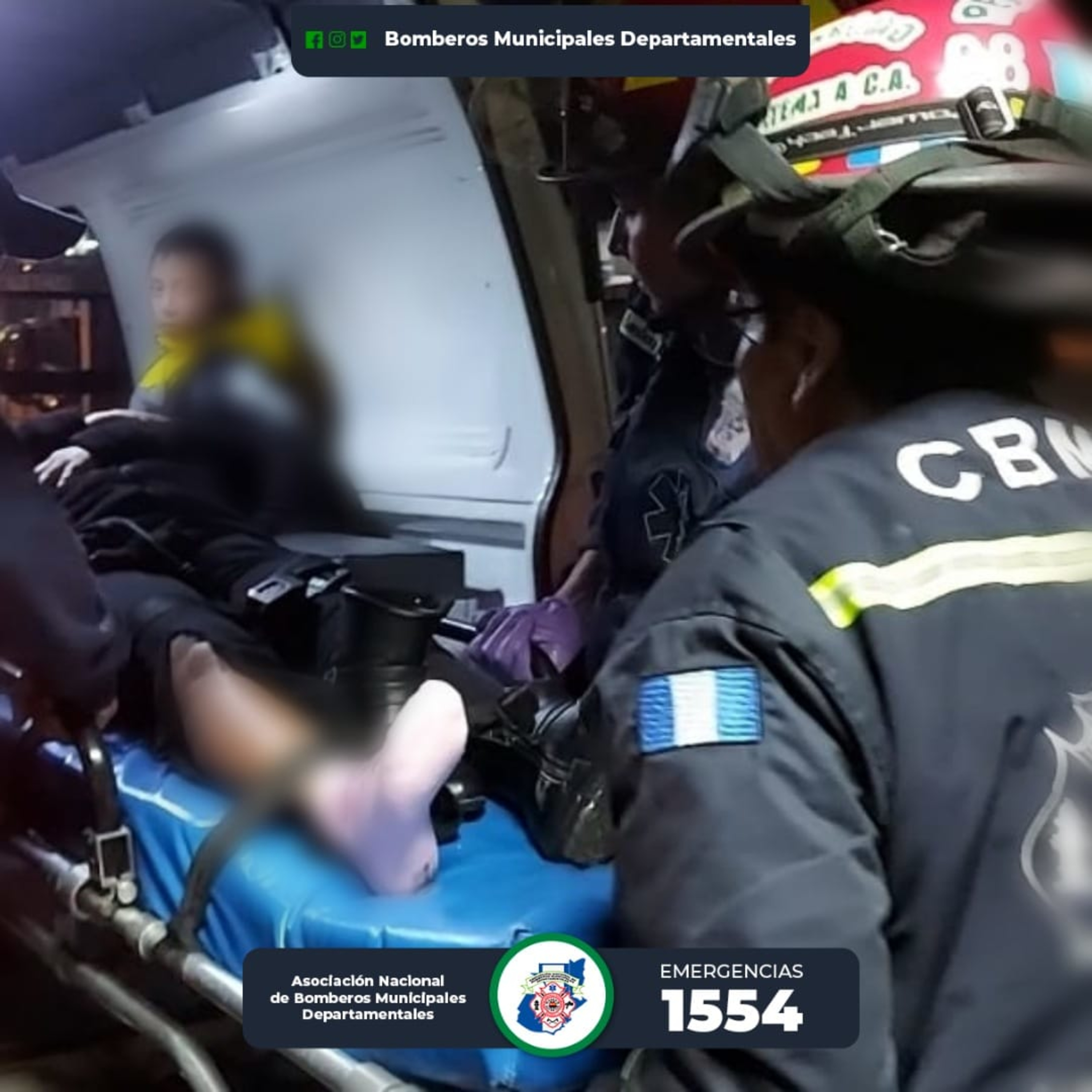 MADRE E HIJO RESULTARON LESIONADOS EN UN ACCIDENTE DE TRÁSITO EN EL MUNICIPIO DE SAN PEDRO SACATEPÉQ episode artwork