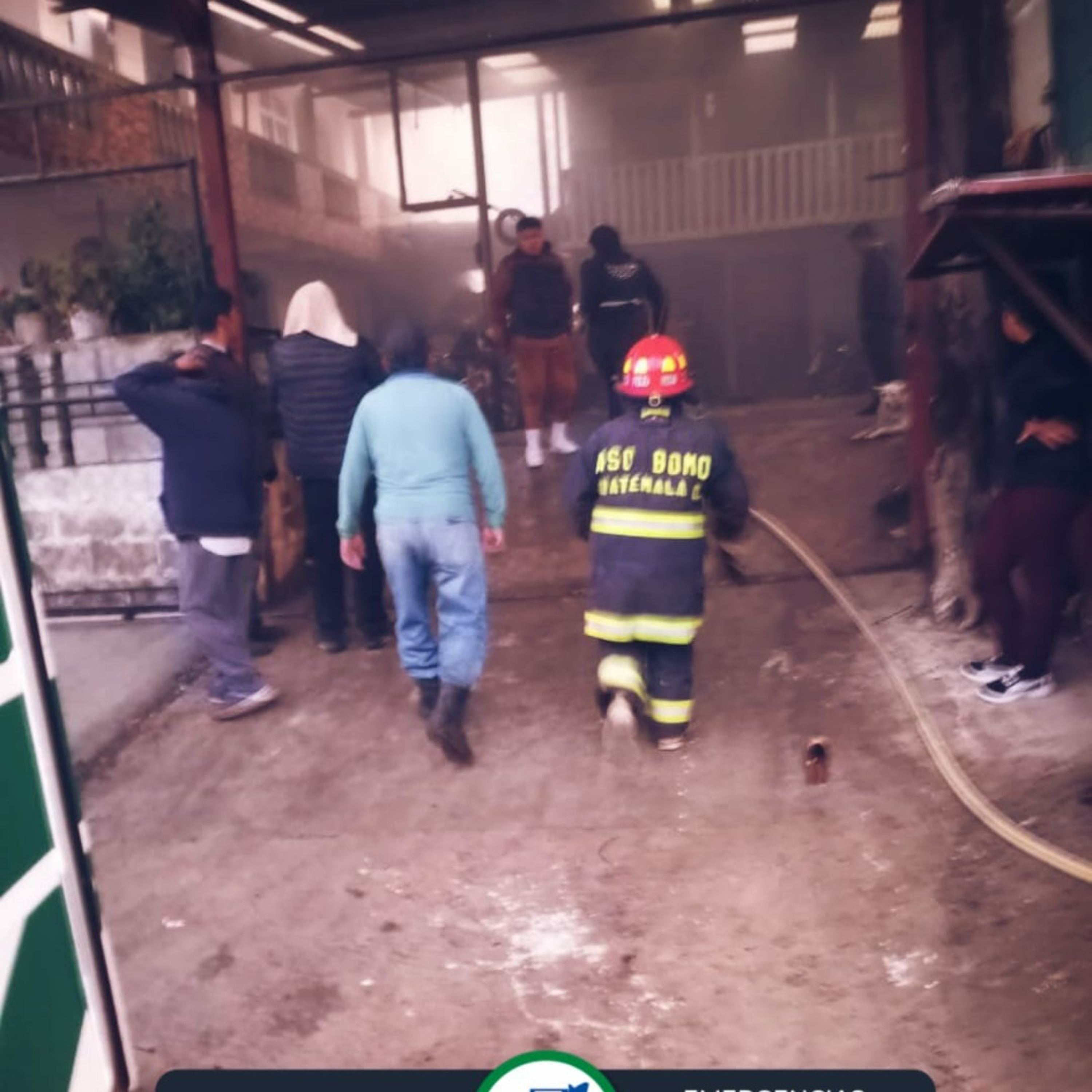 Un incendio se registro dentro de una bodega ubicada en el municipio de Tejutla. episode artwork