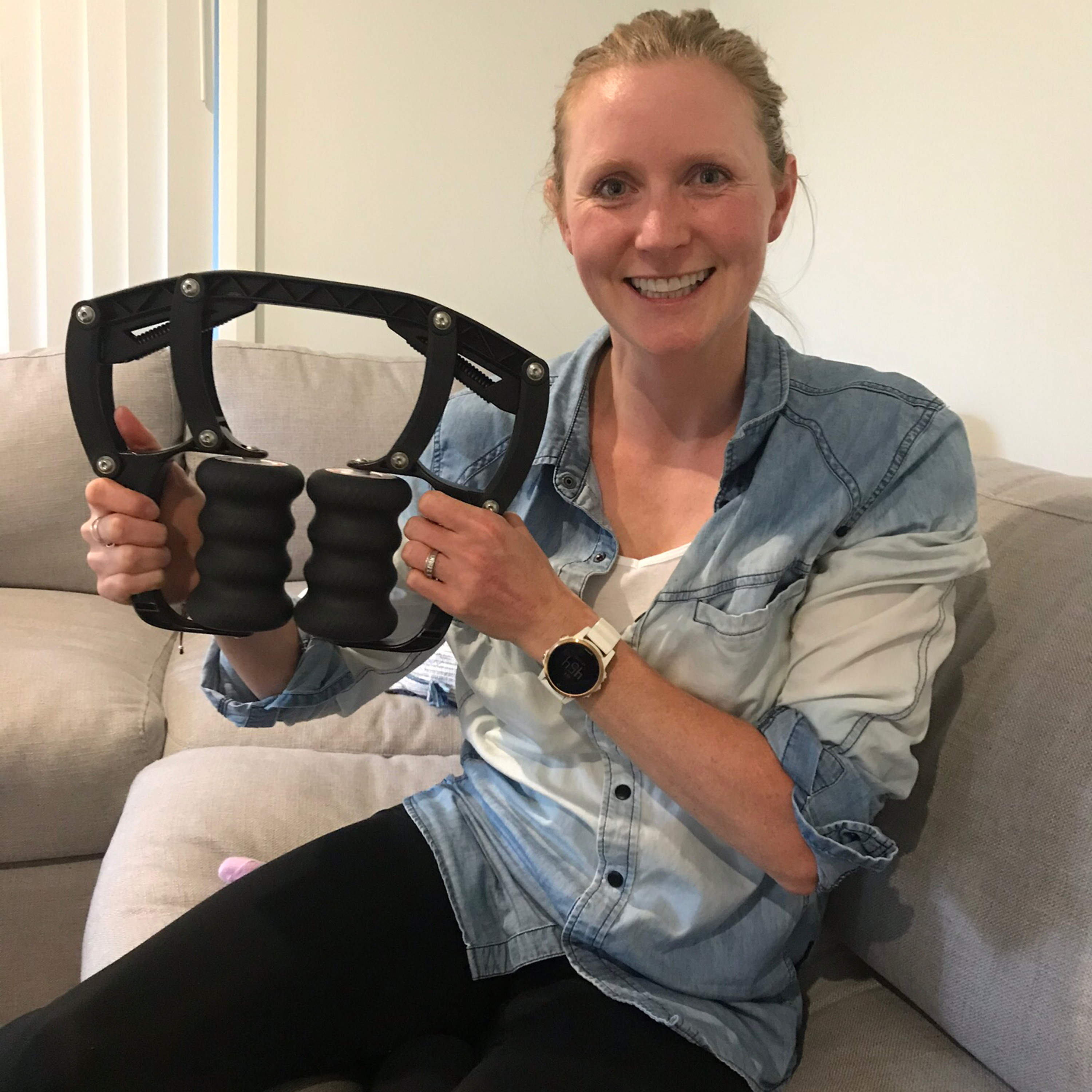 Lucy Clark AKA Adventurous Lucy is running the length of NZ!