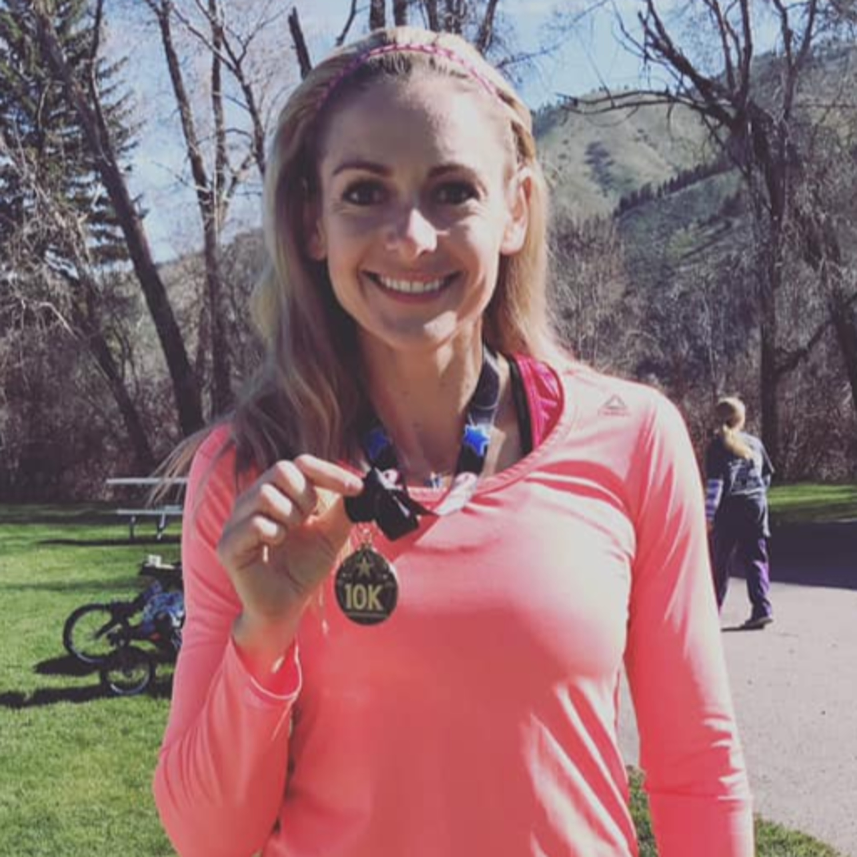 Strong Runner Chick Radio