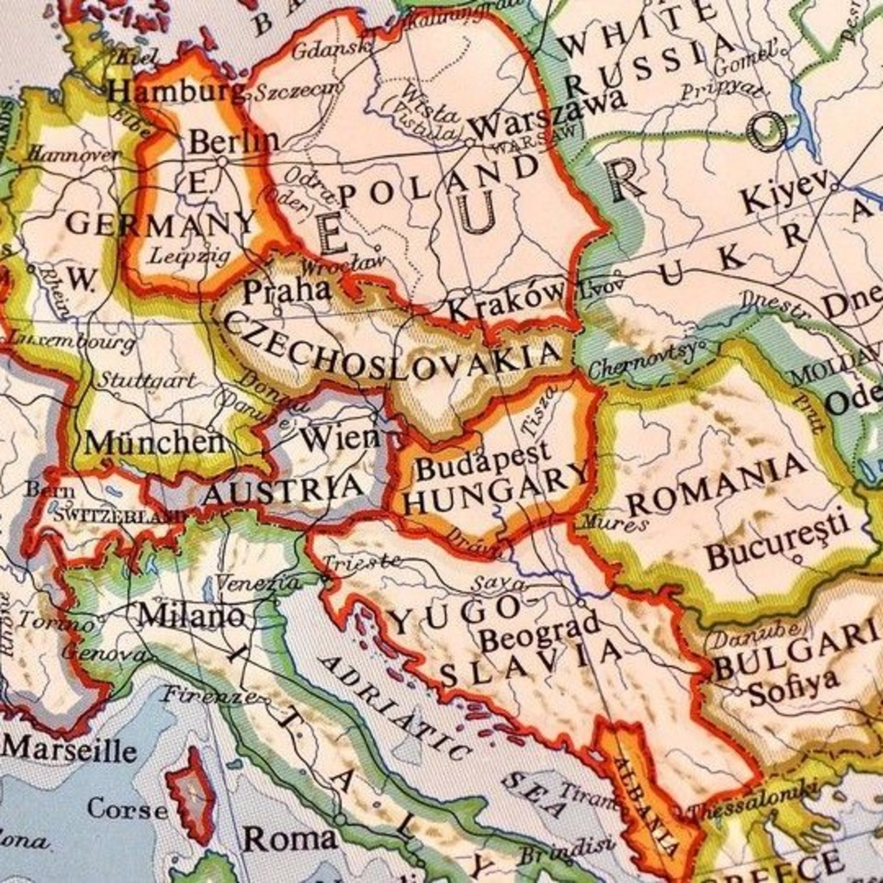 Ep 1556 - Winners & Losers From Ukraine War + Fear, Government Power & Standing Armies episode artwork