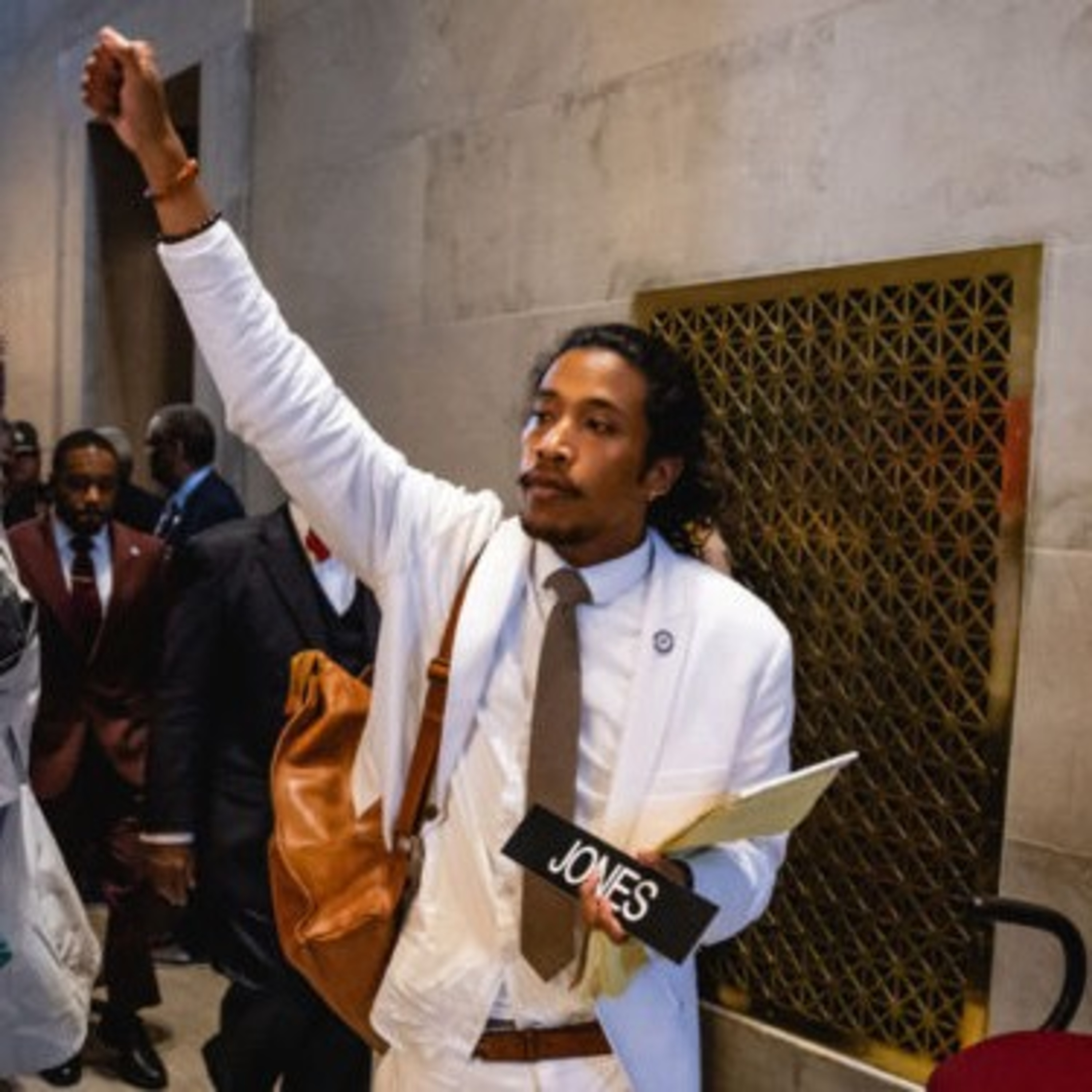 Ep. 1647: Tennessee House Expels 2 Democrats Over Gun Control Protest episode artwork
