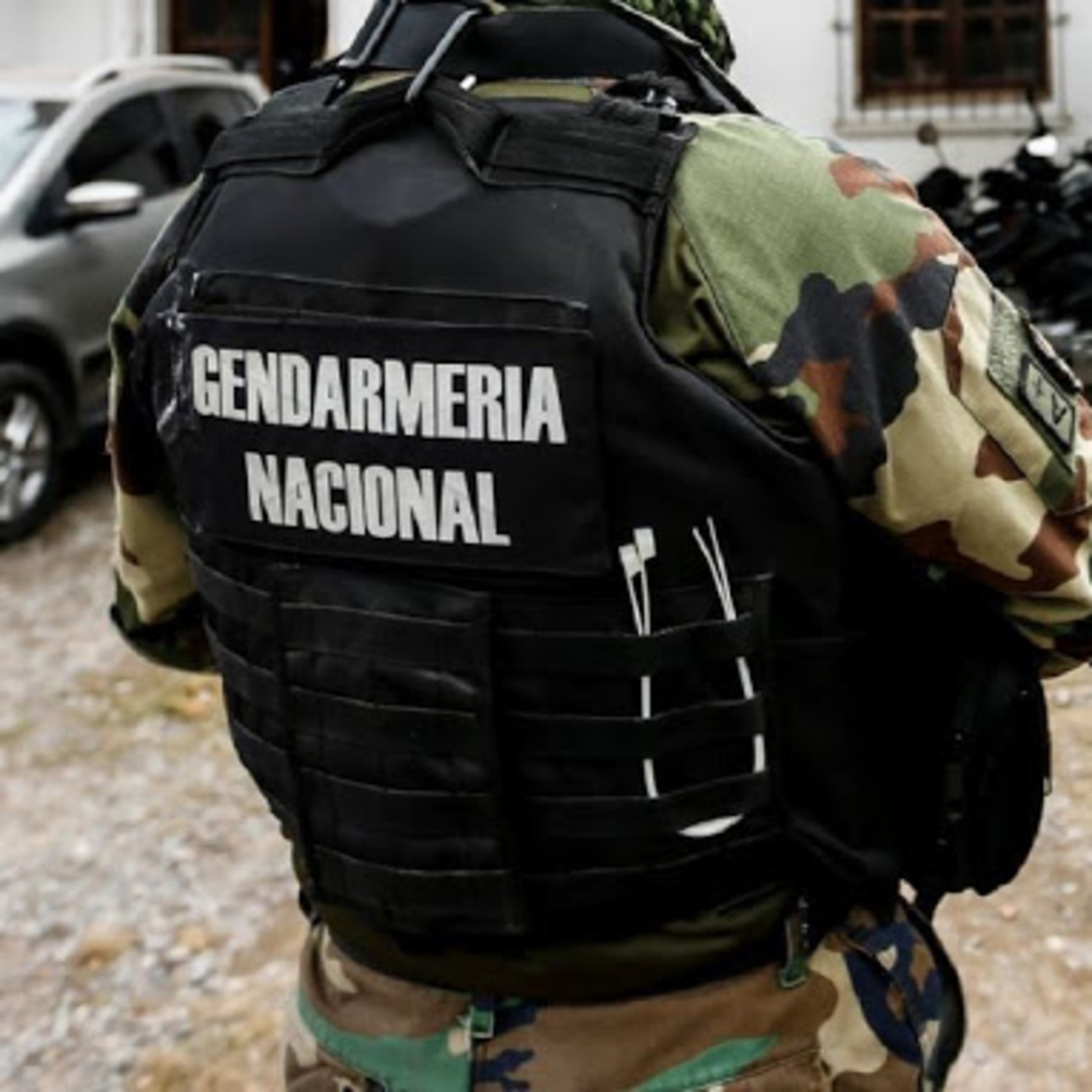 “La Gendarmería de siempre” episode artwork