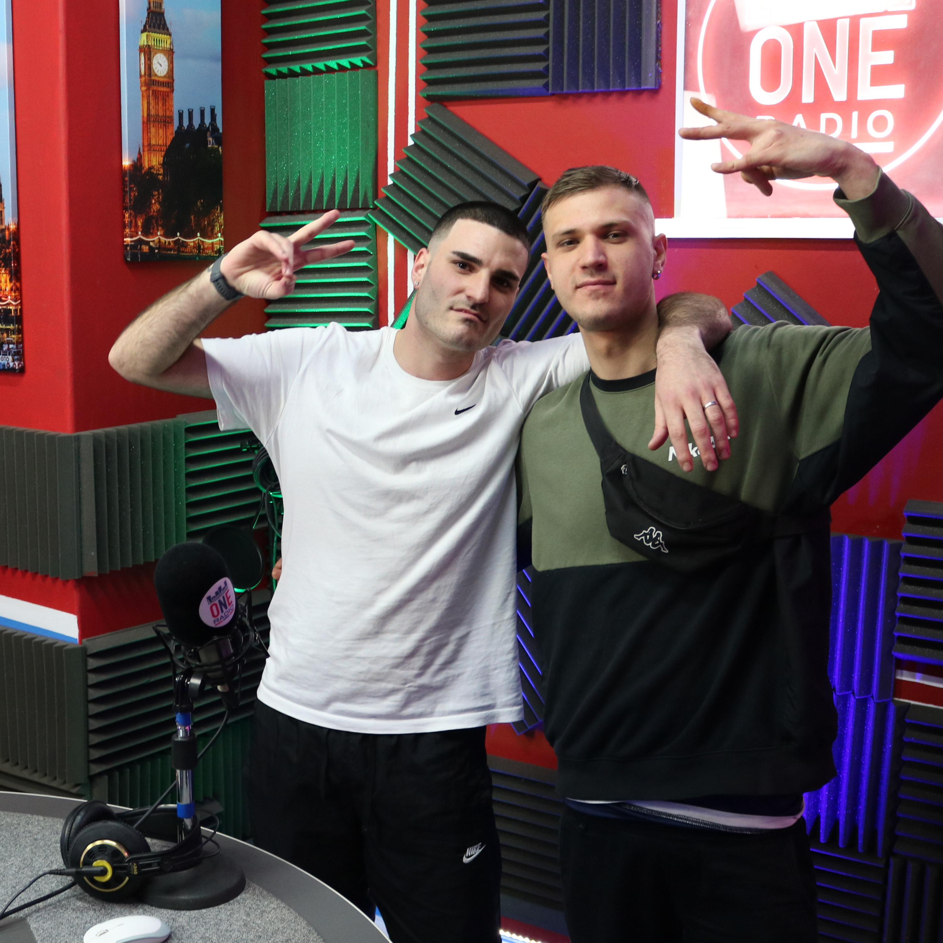 Gennaro e Luca: "A Londra abbiamo costruito il nostro studio di produzione"  episode artwork