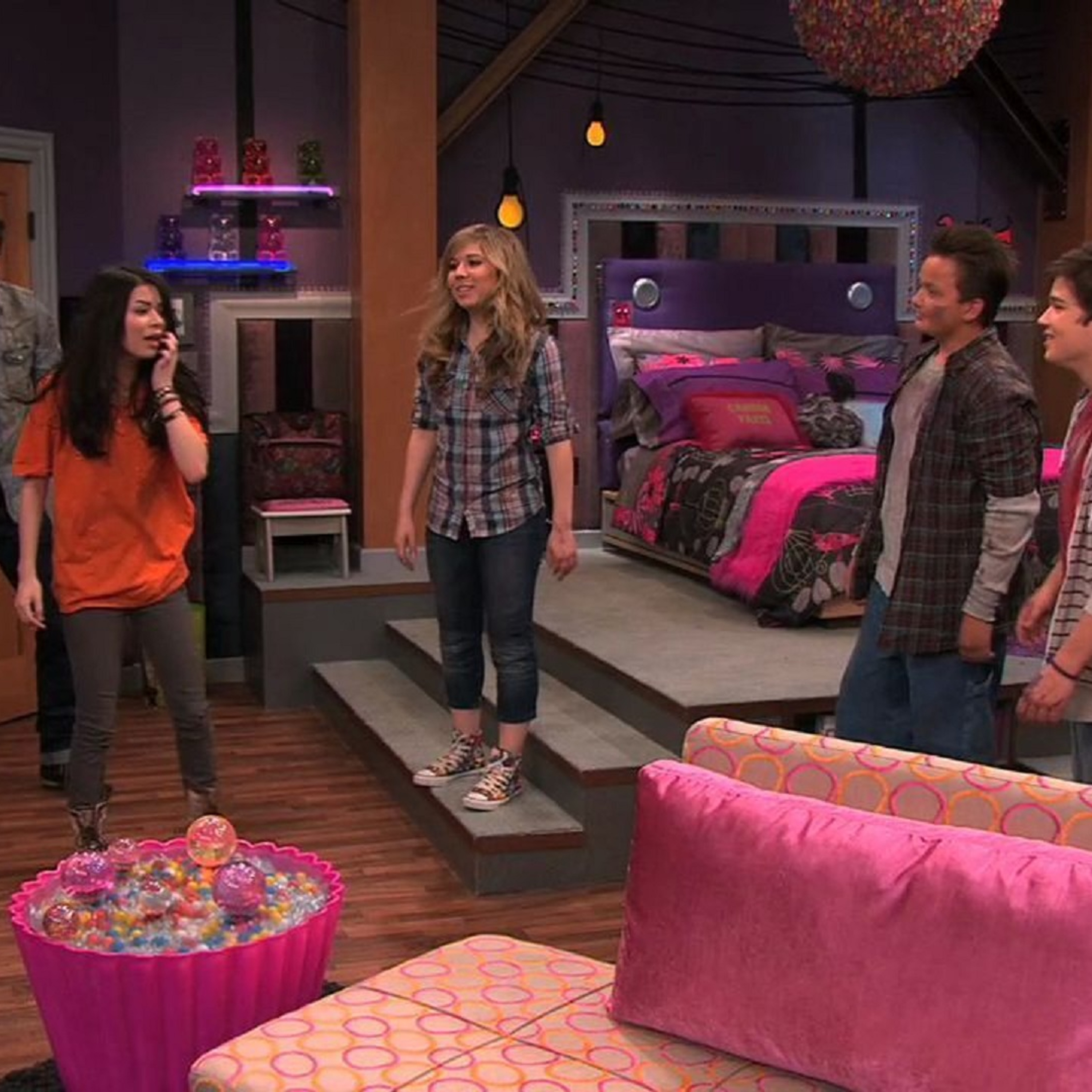 iCarly (2007–2012) - Crítica episode artwork