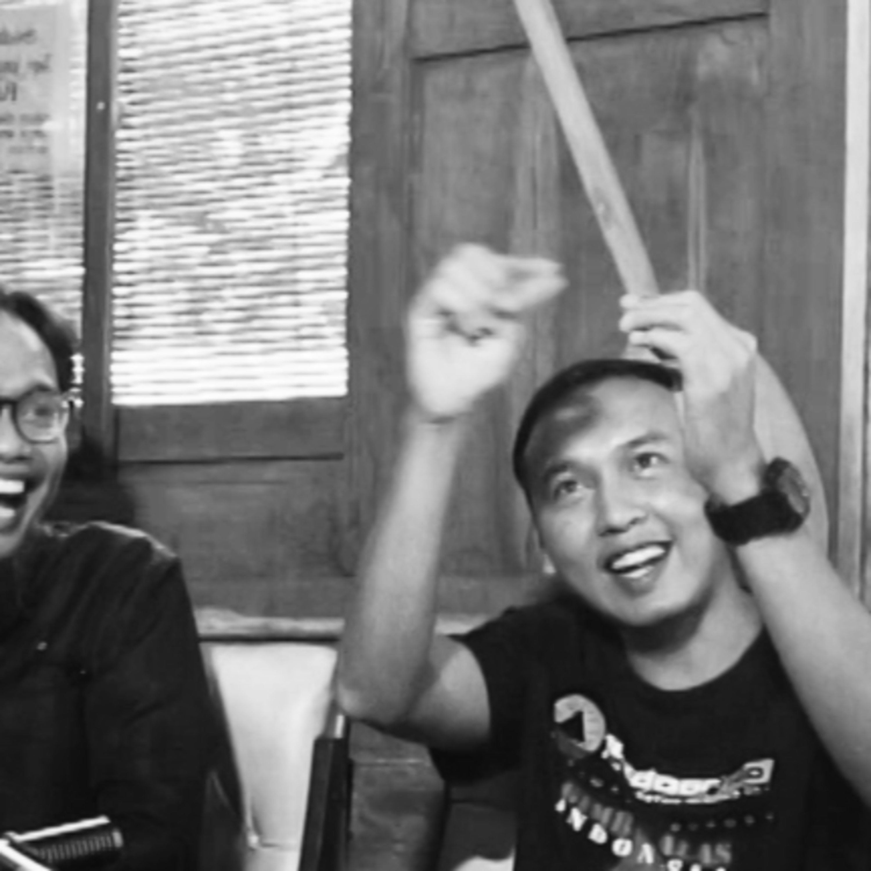 Nongkrong Asik Ngobrol Enak