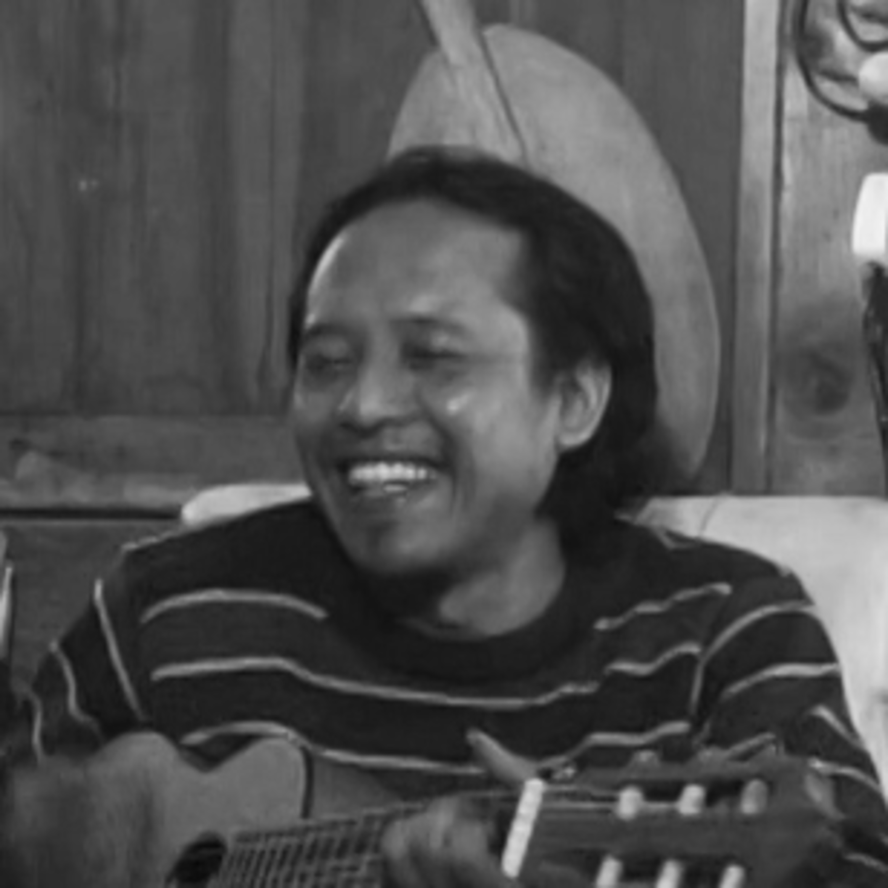 Nongkrong Asik Ngobrol Enak