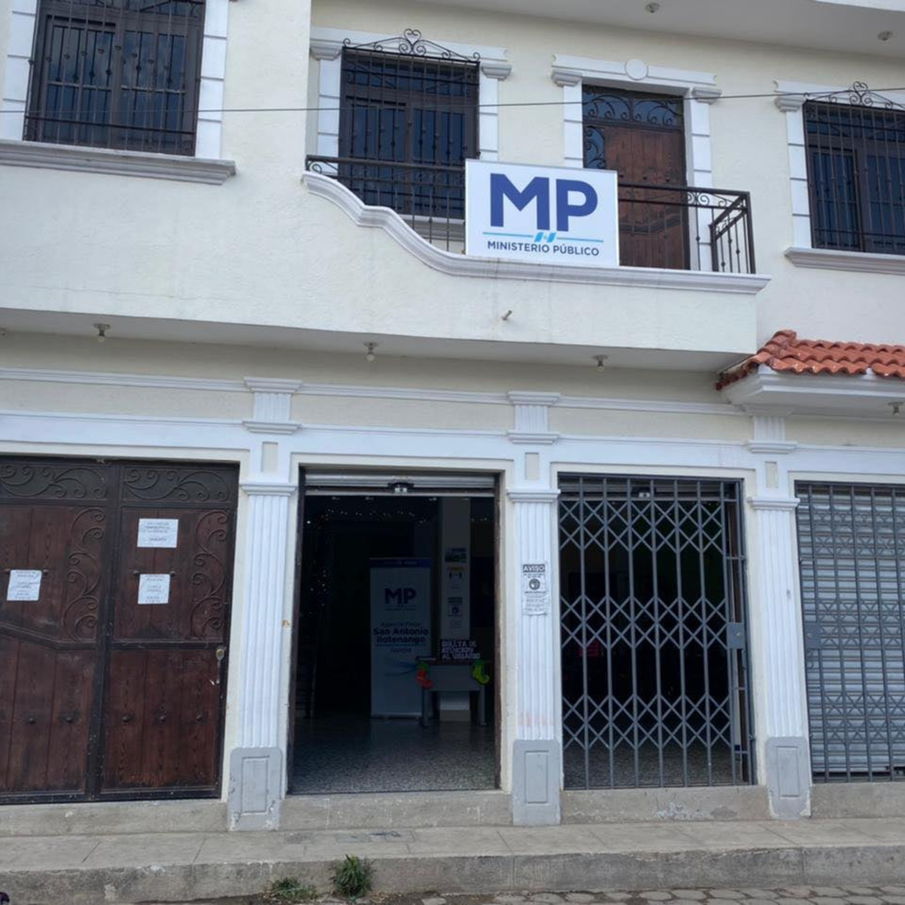En San Antonio Ilotenango, multan a cofradía por no cumplir con las medidas de prevención contra el COVID-19. episode artwork
