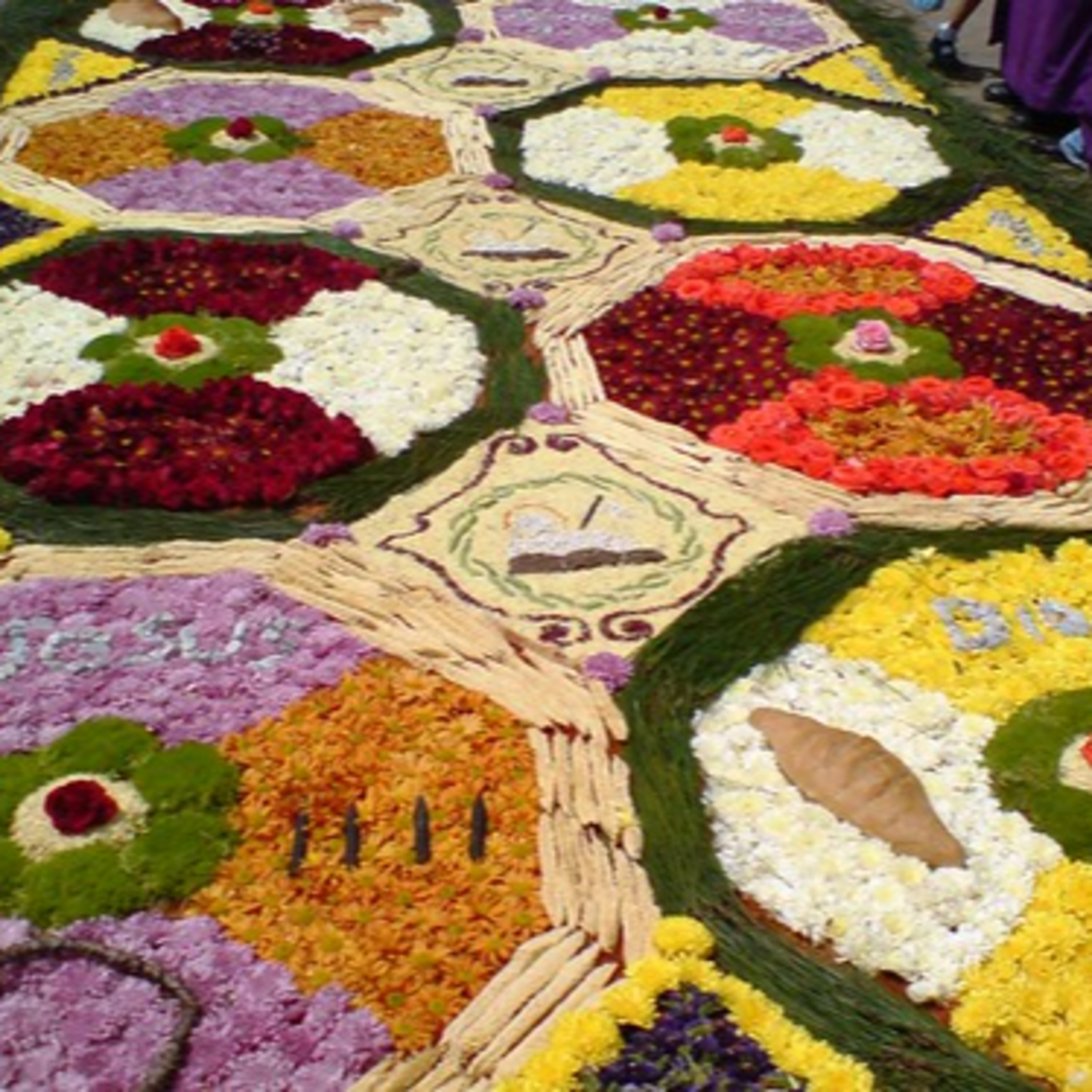 Historia de las alfombras de Semana Santa en Quiché. episode artwork