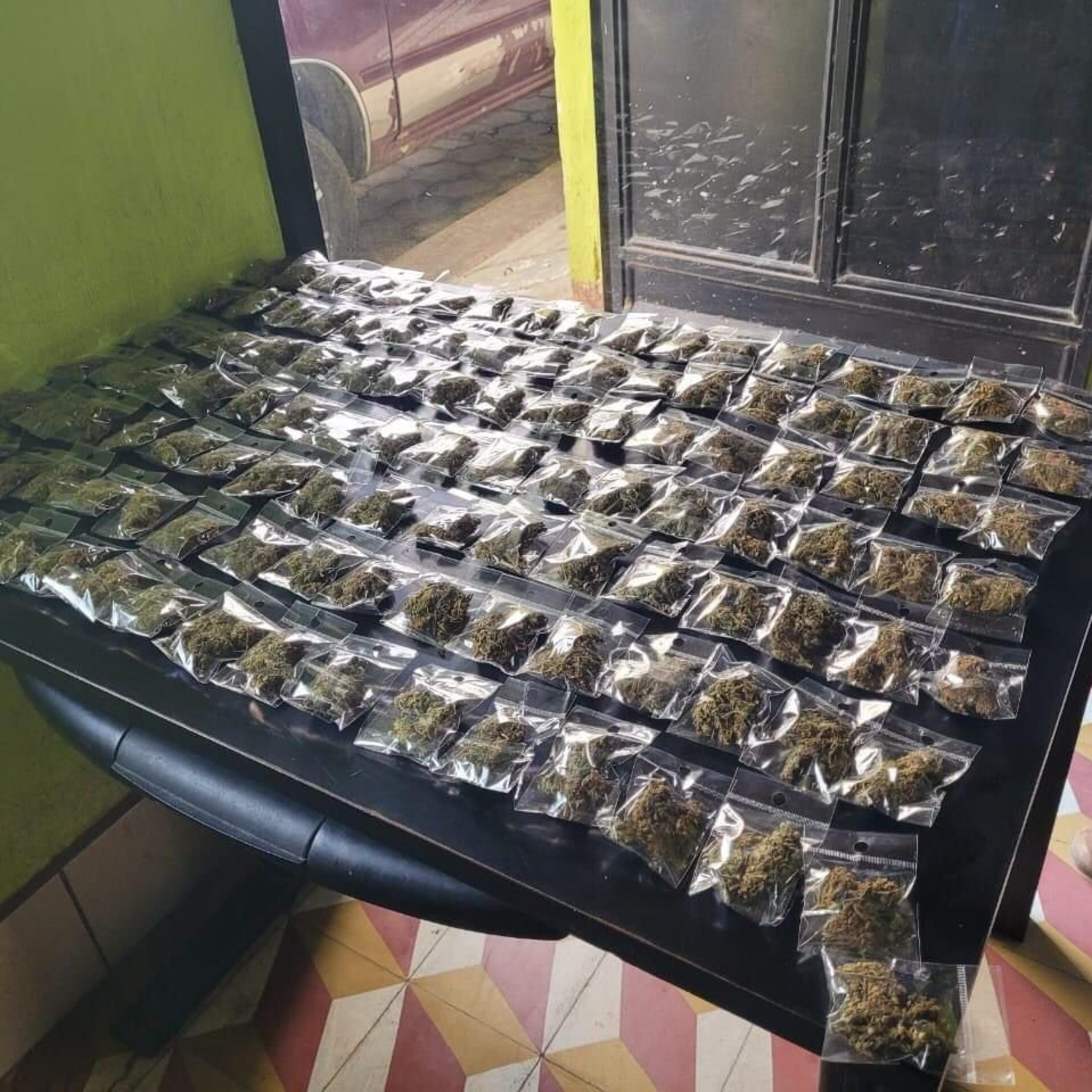Detenido en Quiché por posesión y distribución de droga.  episode artwork