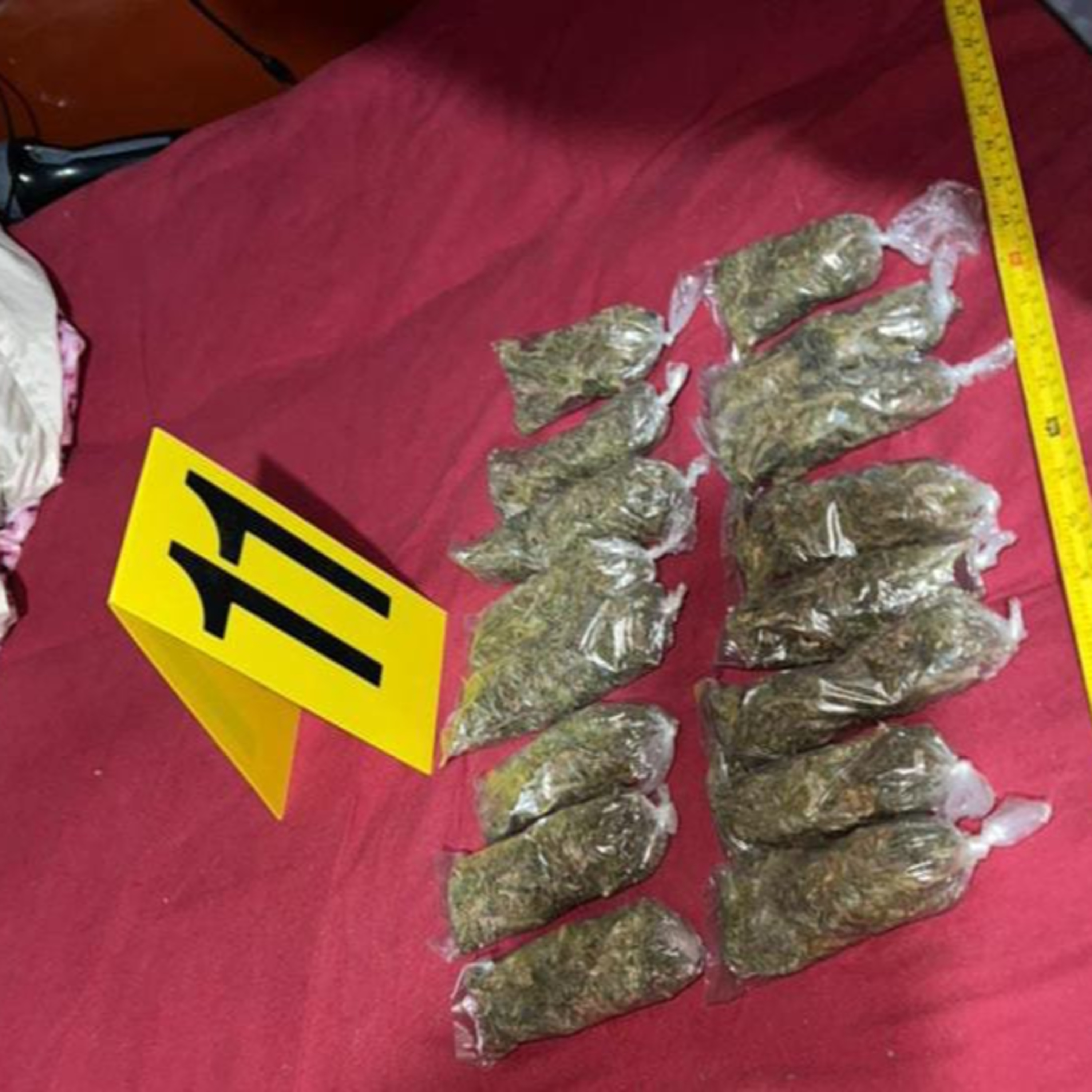 Capturados por posesión de marihuana. episode artwork