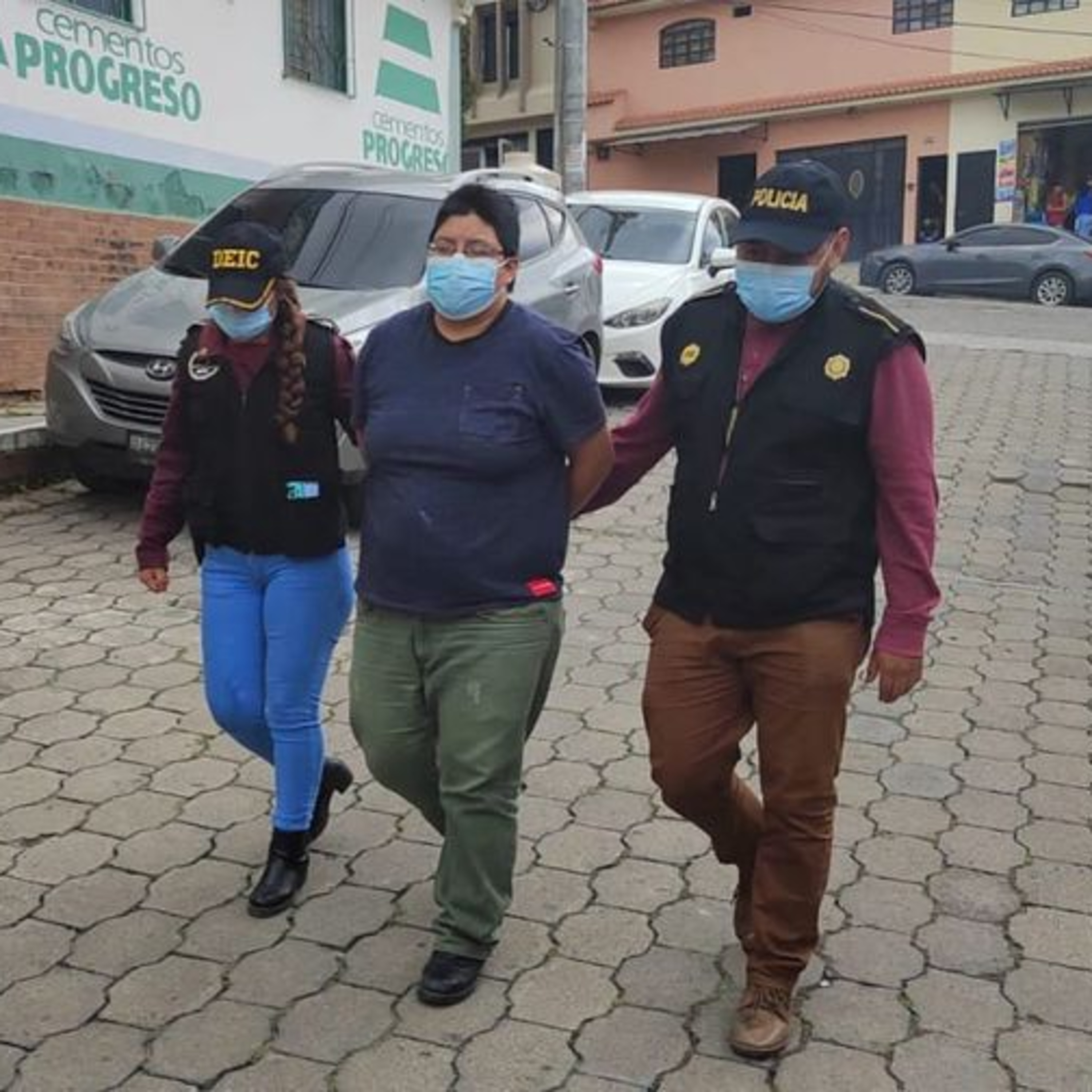 Detenido por trata de personas. episode artwork