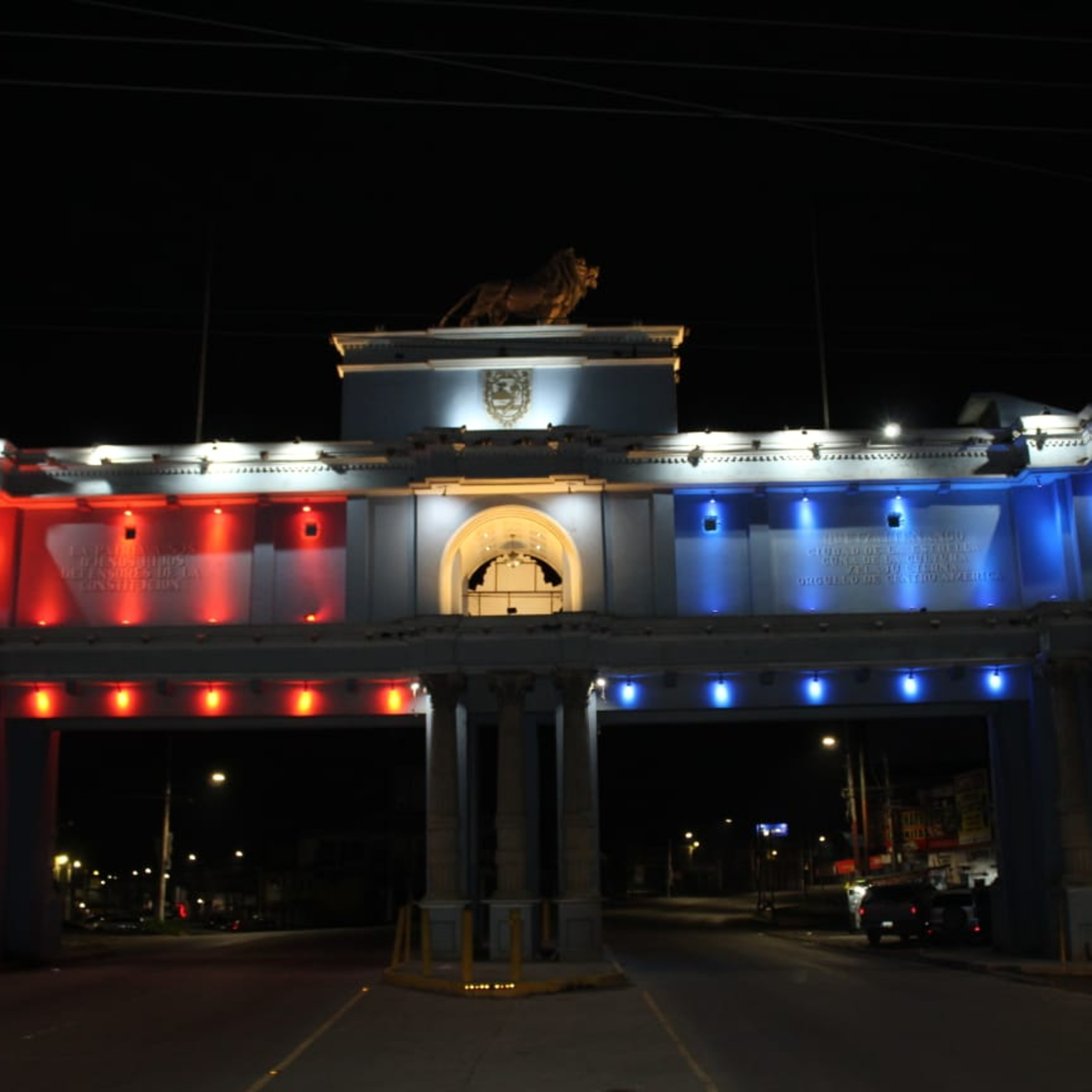 El Arco de la Revolución en Quetzaltenango.  episode artwork