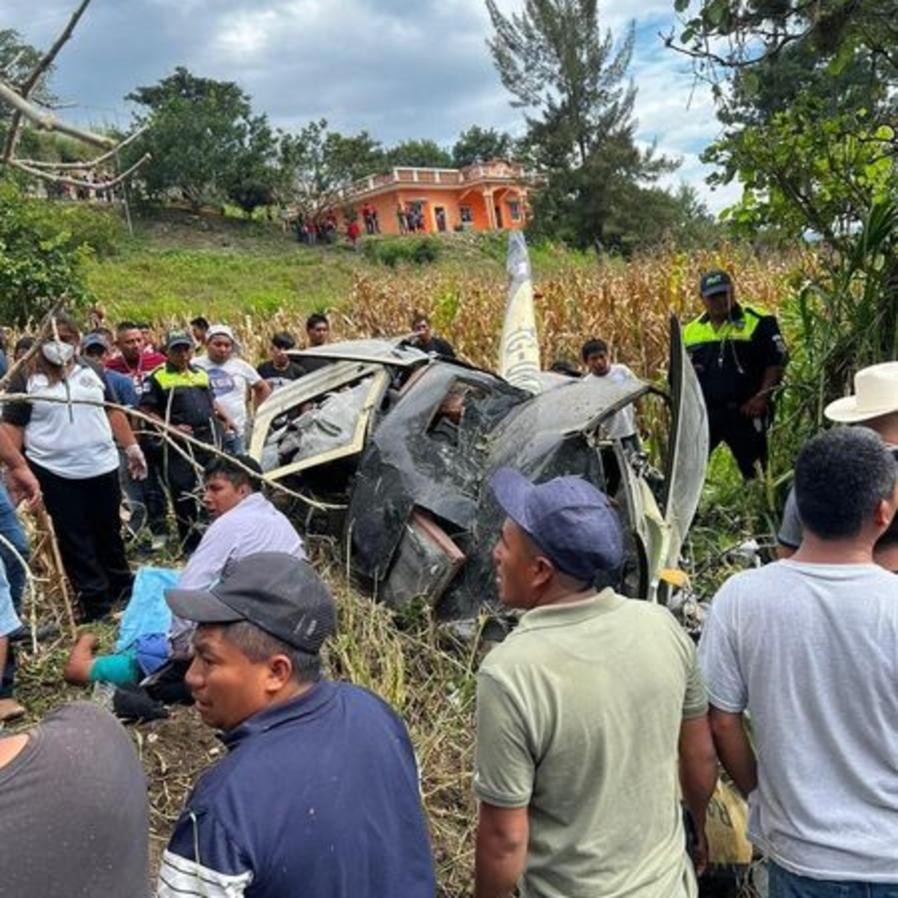 Paseo en helicóptero termina en tragedia.  episode artwork