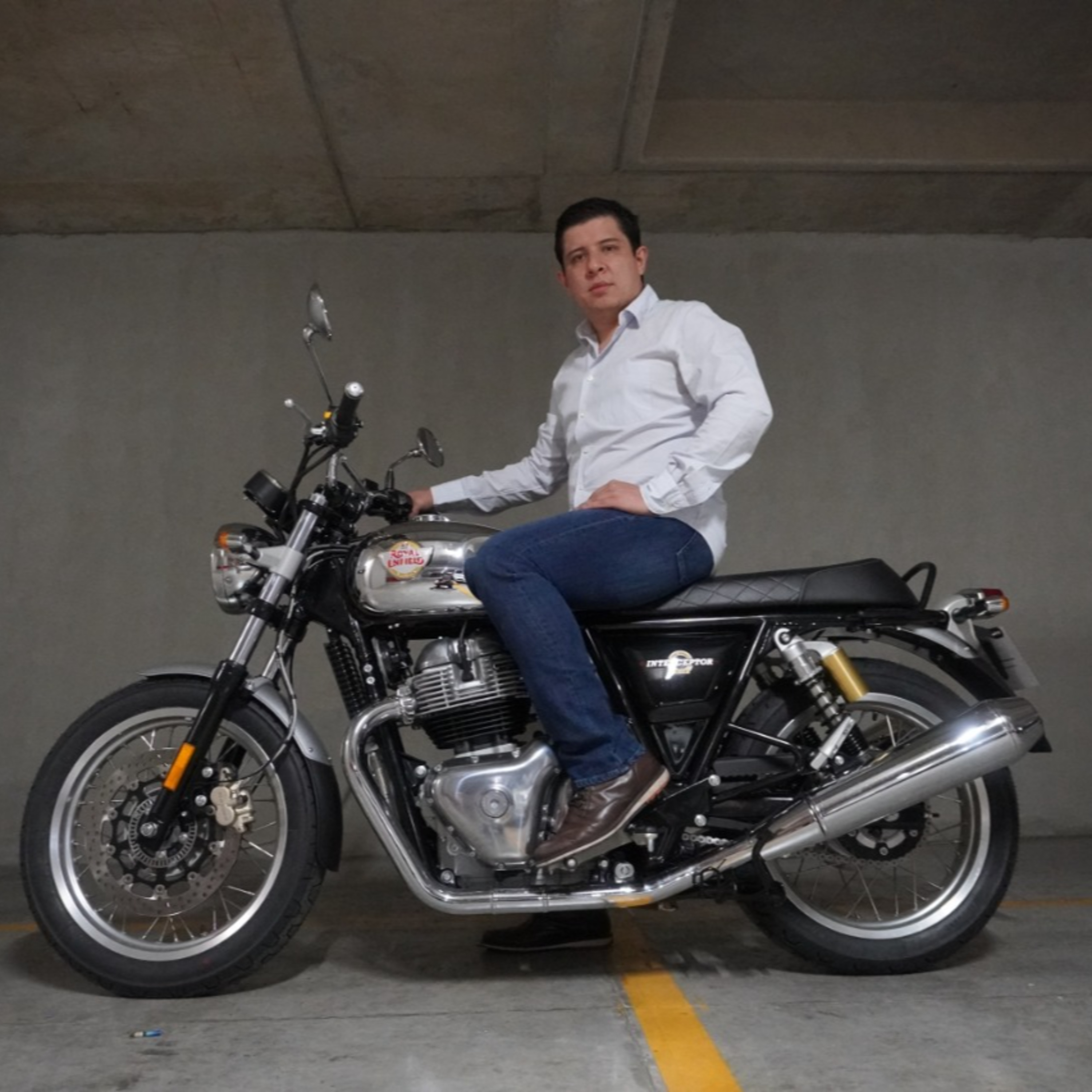 Royal Enfield México va con todo por el mercado de motocicletas | Entrevista Enfield  episode artwork