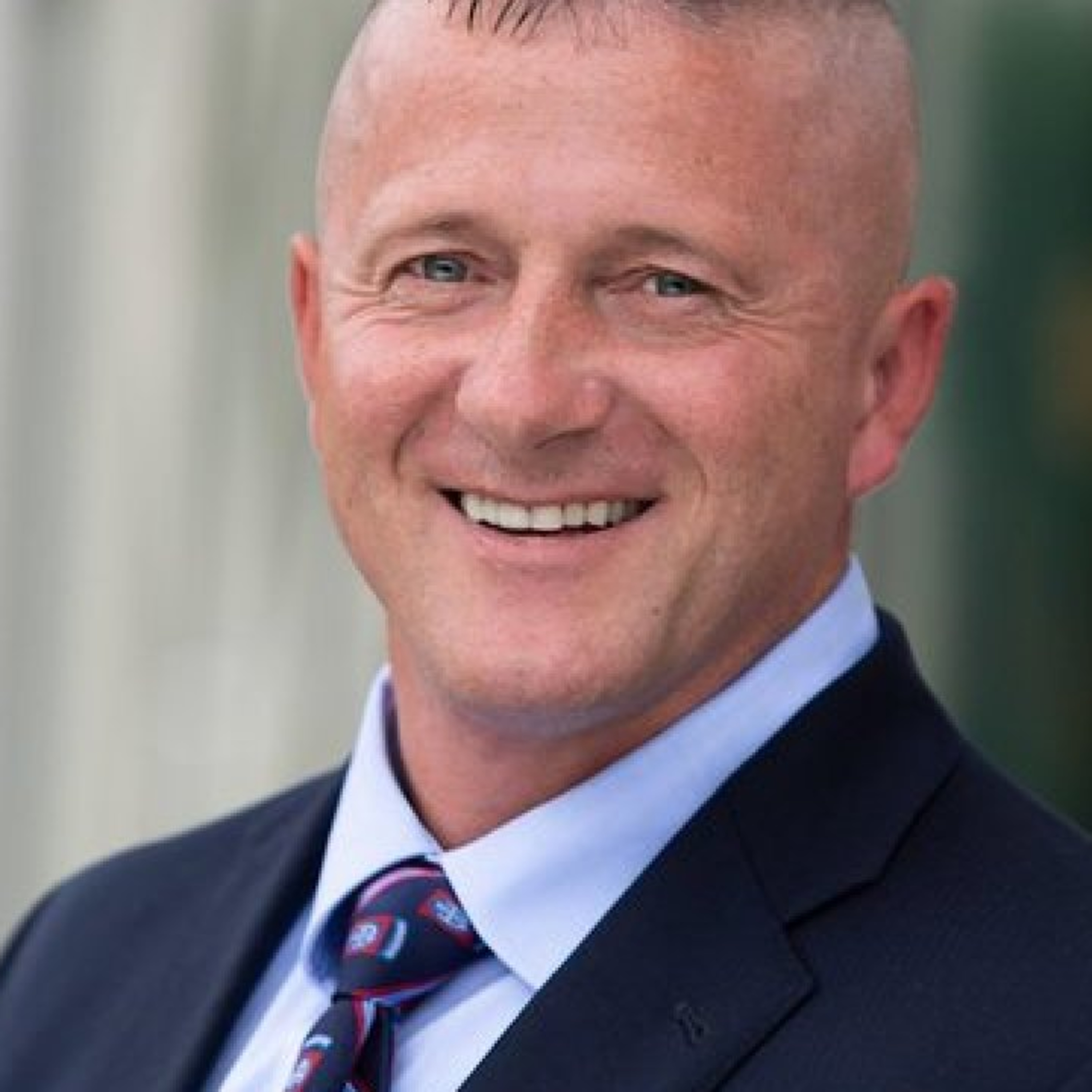 Backwards & In High Heels, the Podcast Interviews Richard Ojeda with special Guest April Edwards