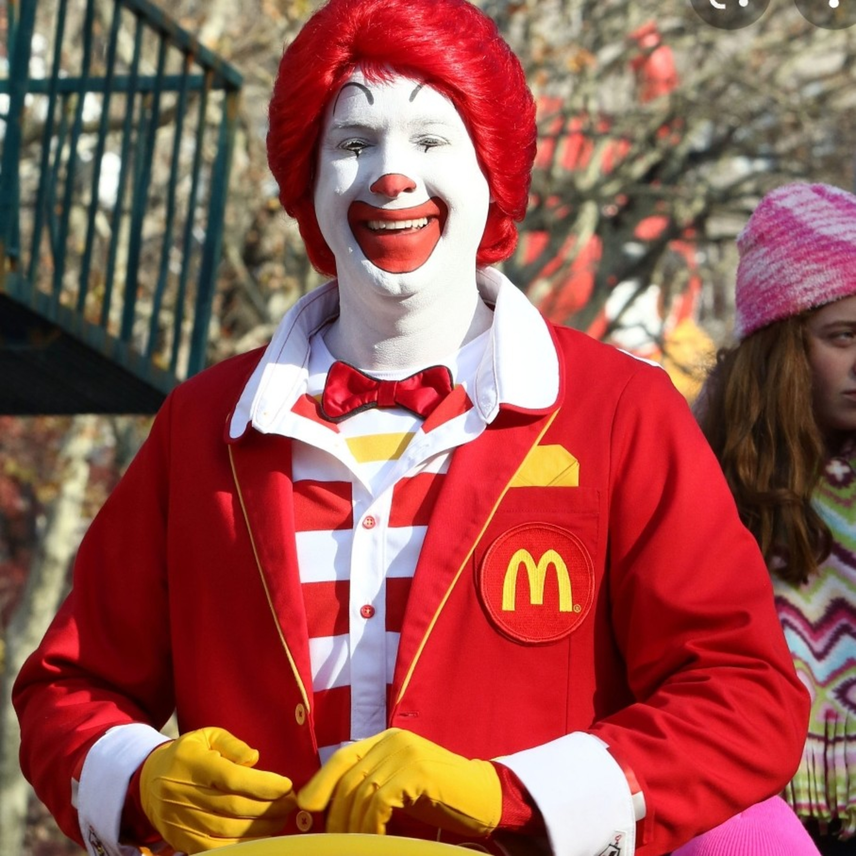 Span 1A - Ronald y Alicia van a McDonald's en Alcatraz  episode artwork