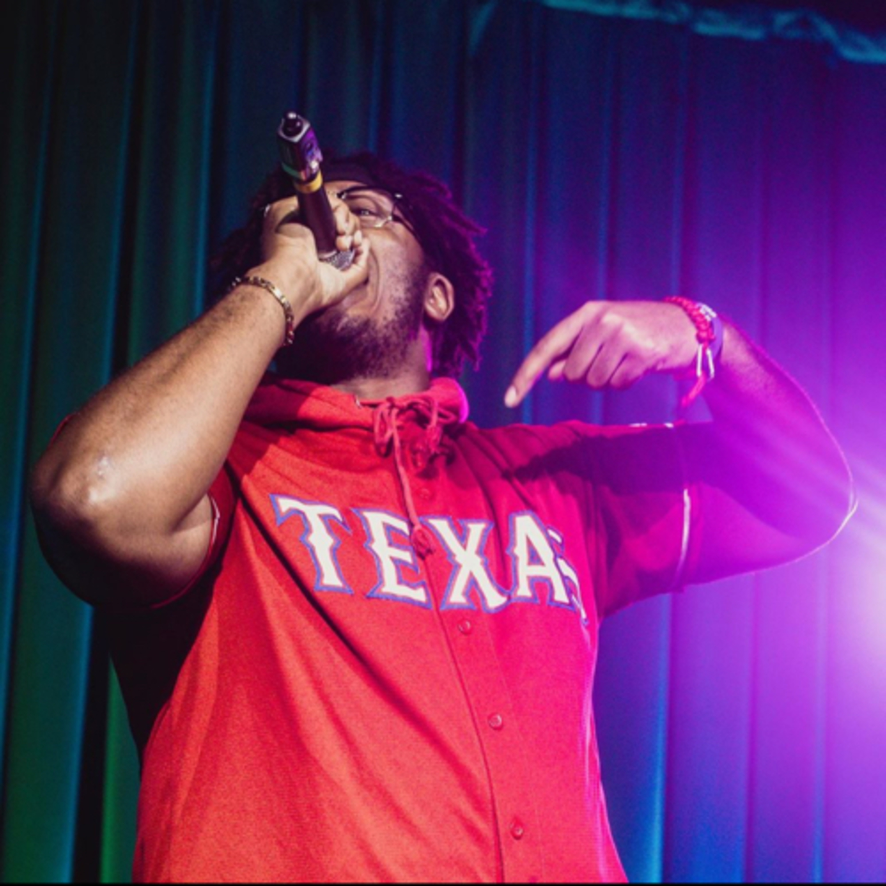VIPTurntup_Mic