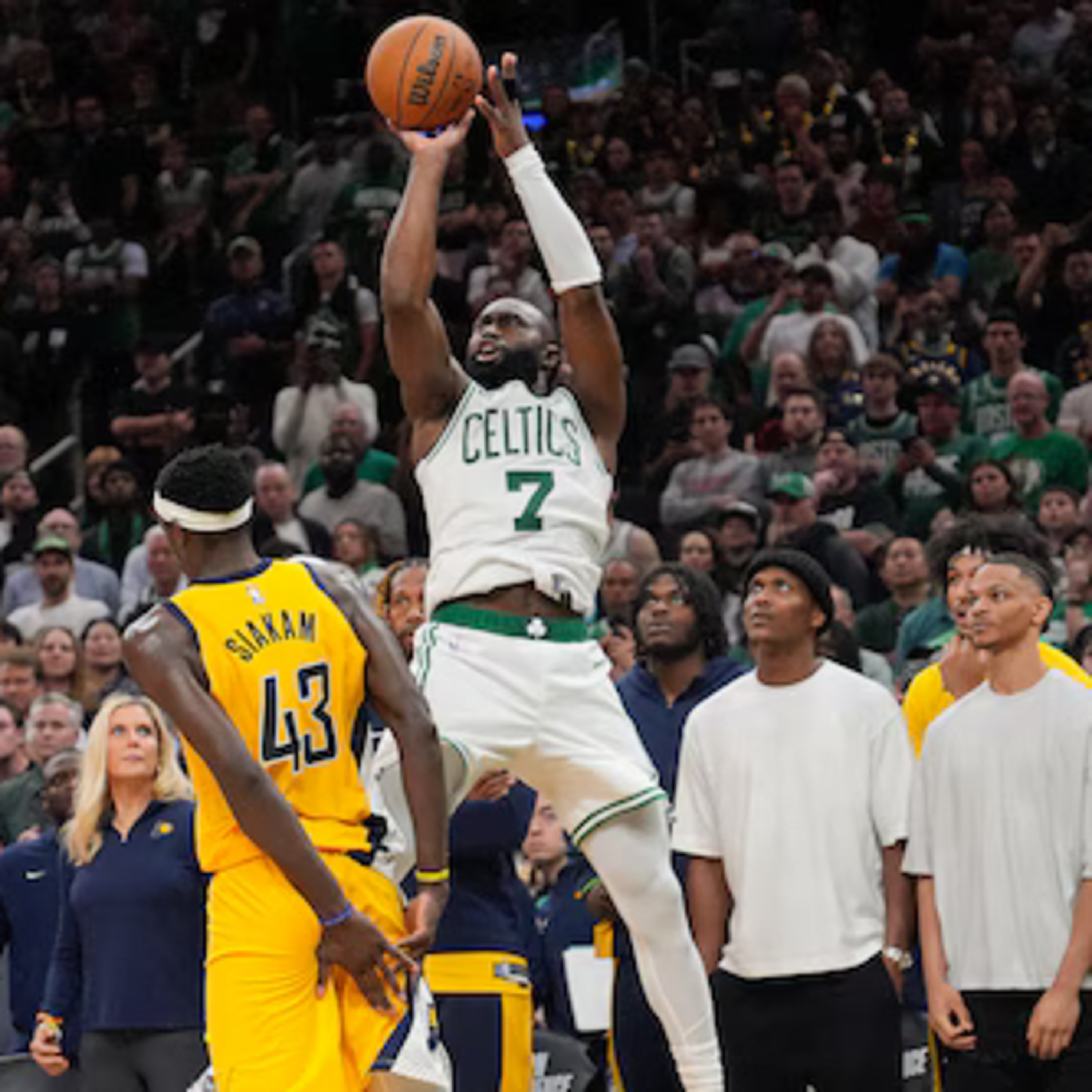 Boston Celtics clinging on to beat the Pacers 133-128 in episode artwork