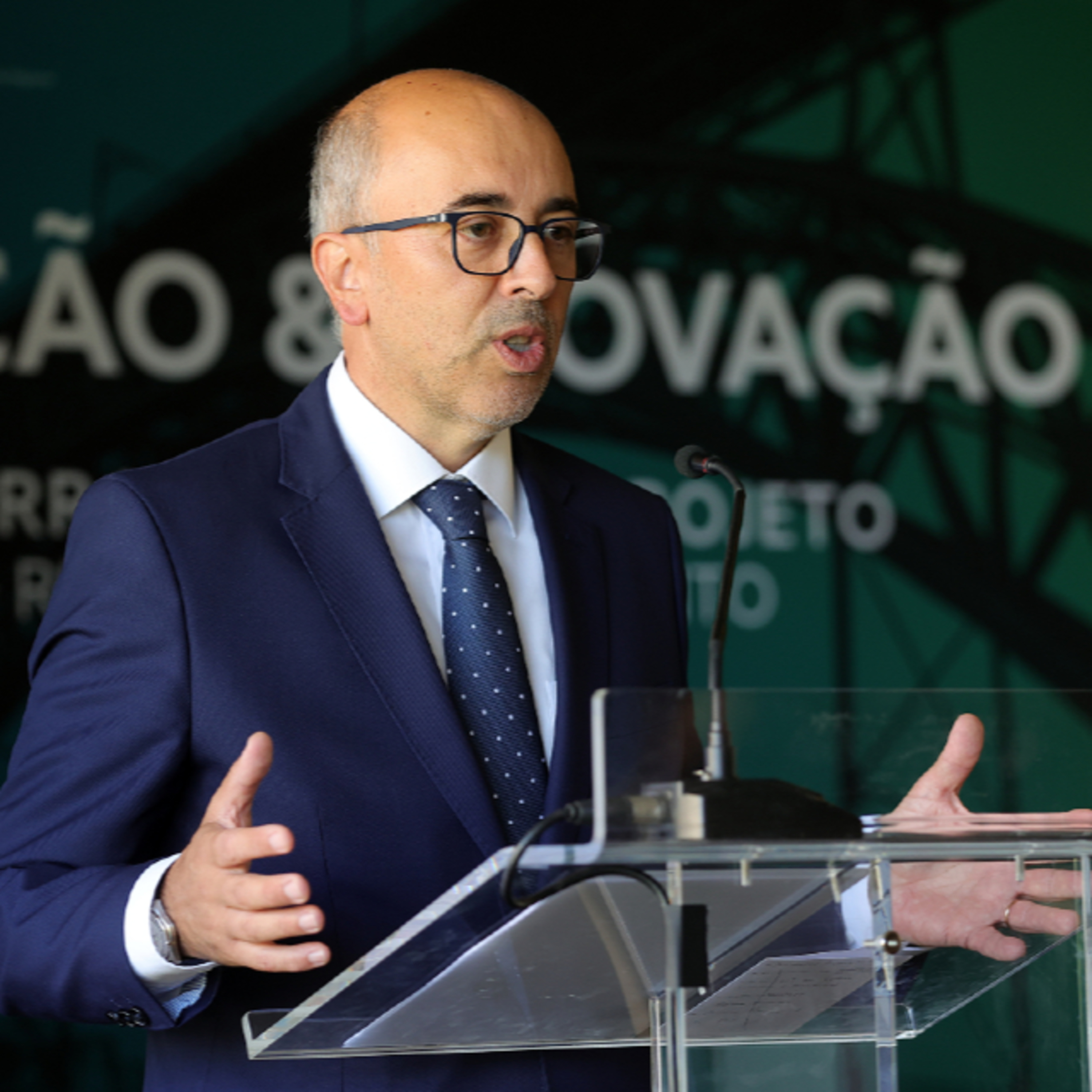 Luís Miguel Ribeiro: “O Governo tem de atuar a montante e não a jusante da crise” episode artwork