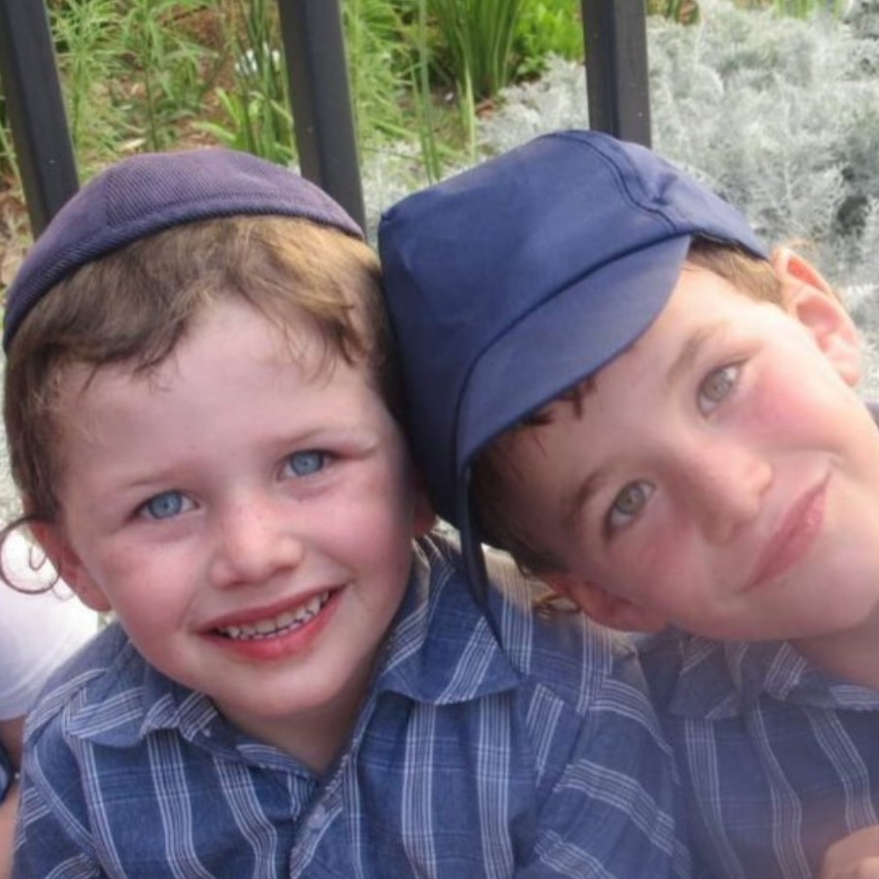 השאלה של יעקב פאלי הי"ד - כמה מילים מה♥️ על עולם שצריך אותנו. episode artwork