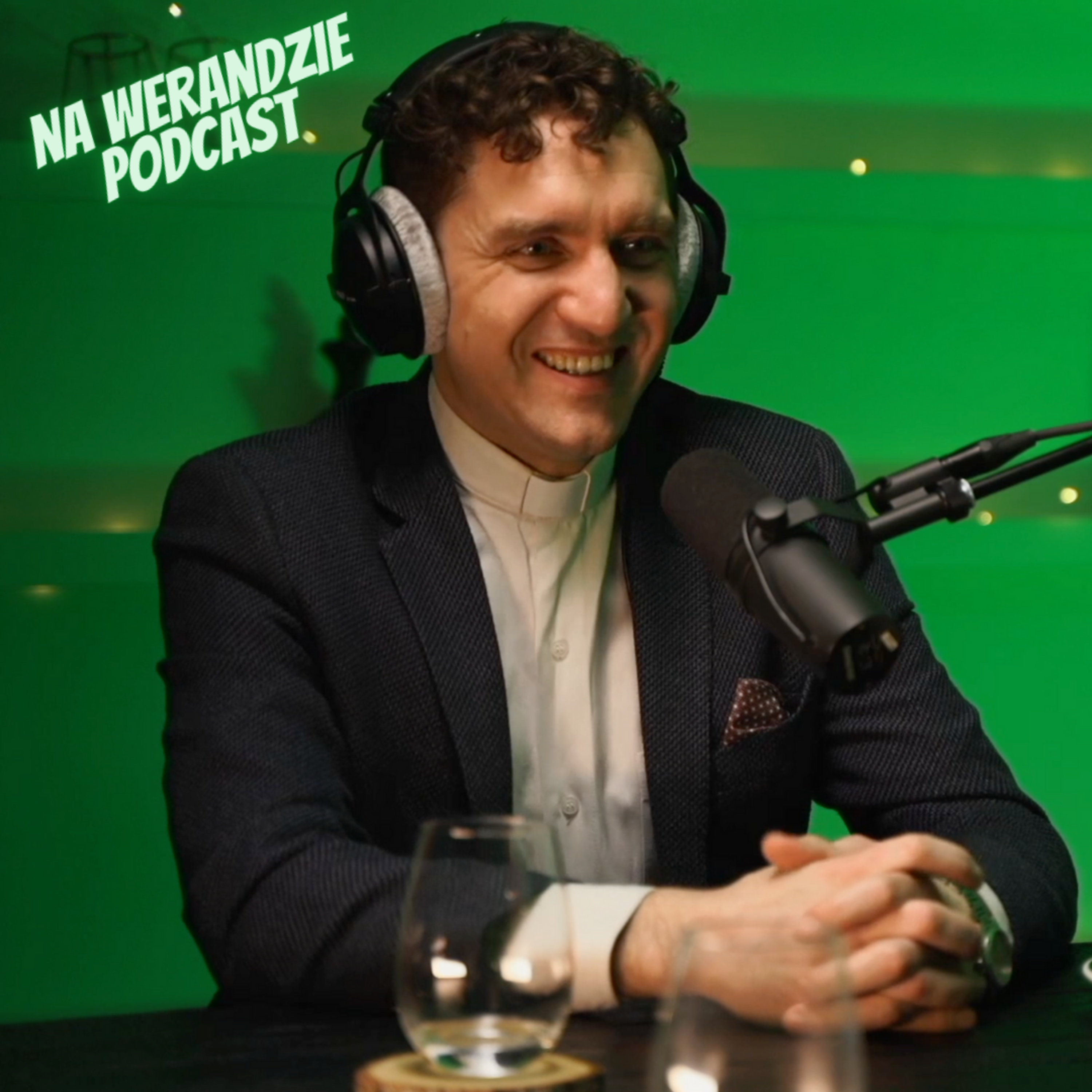 Mąż, ojciec, przedsiębiorca i... ksiądz proboszcz! Jak to możliwe? [Na Werandzie Podcast #5] episode artwork