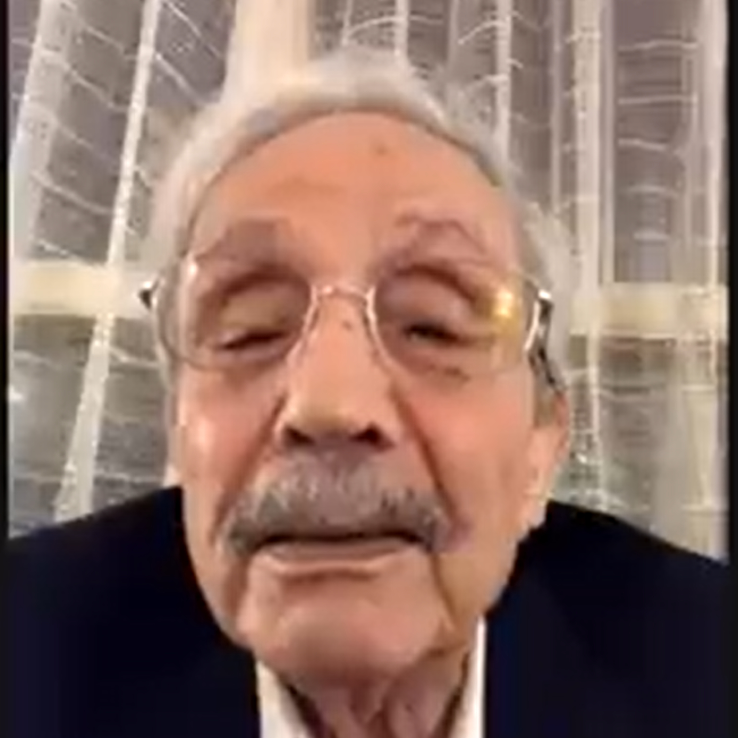 هل هناك كائنات فضائية تزور كوكبنا وهل توجد حياة خارج الأرض؟ مقابلة مع عالم فيزياء الكون د. فؤاد طيرة episode artwork