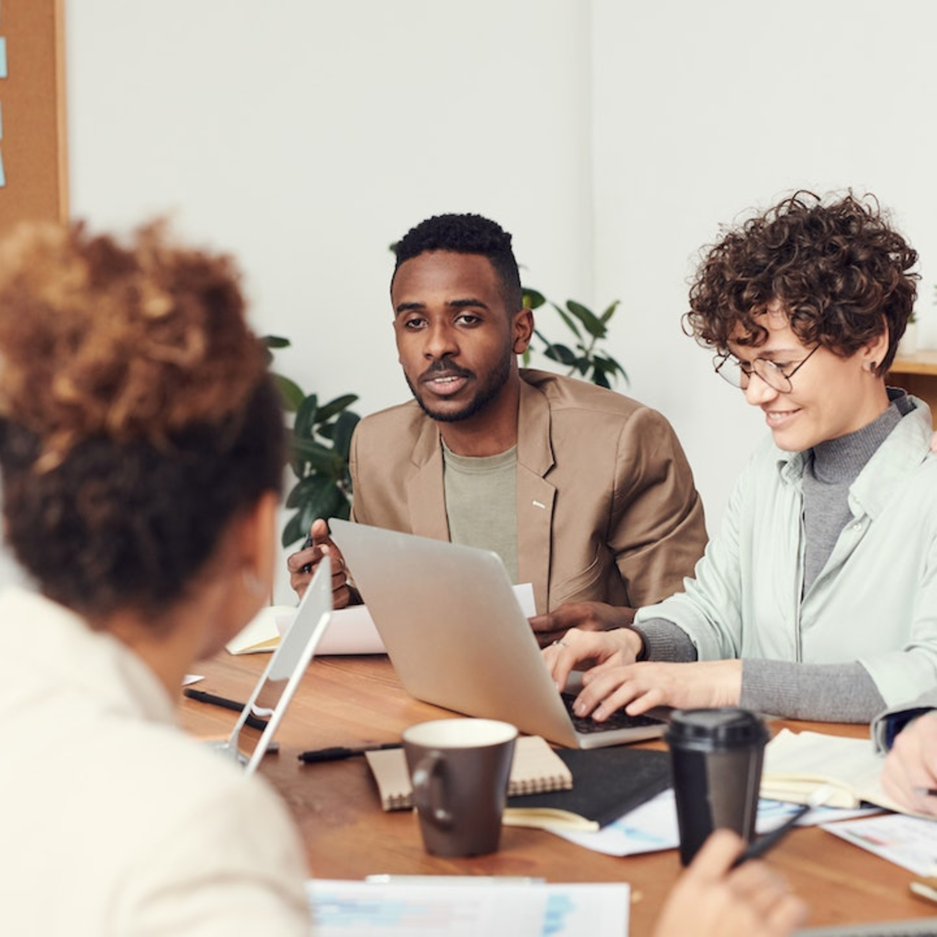 DEI and Executive Buy-In: Why Hiring and Multicultural Marketing Are At Risk with Dominique Dickson  episode artwork