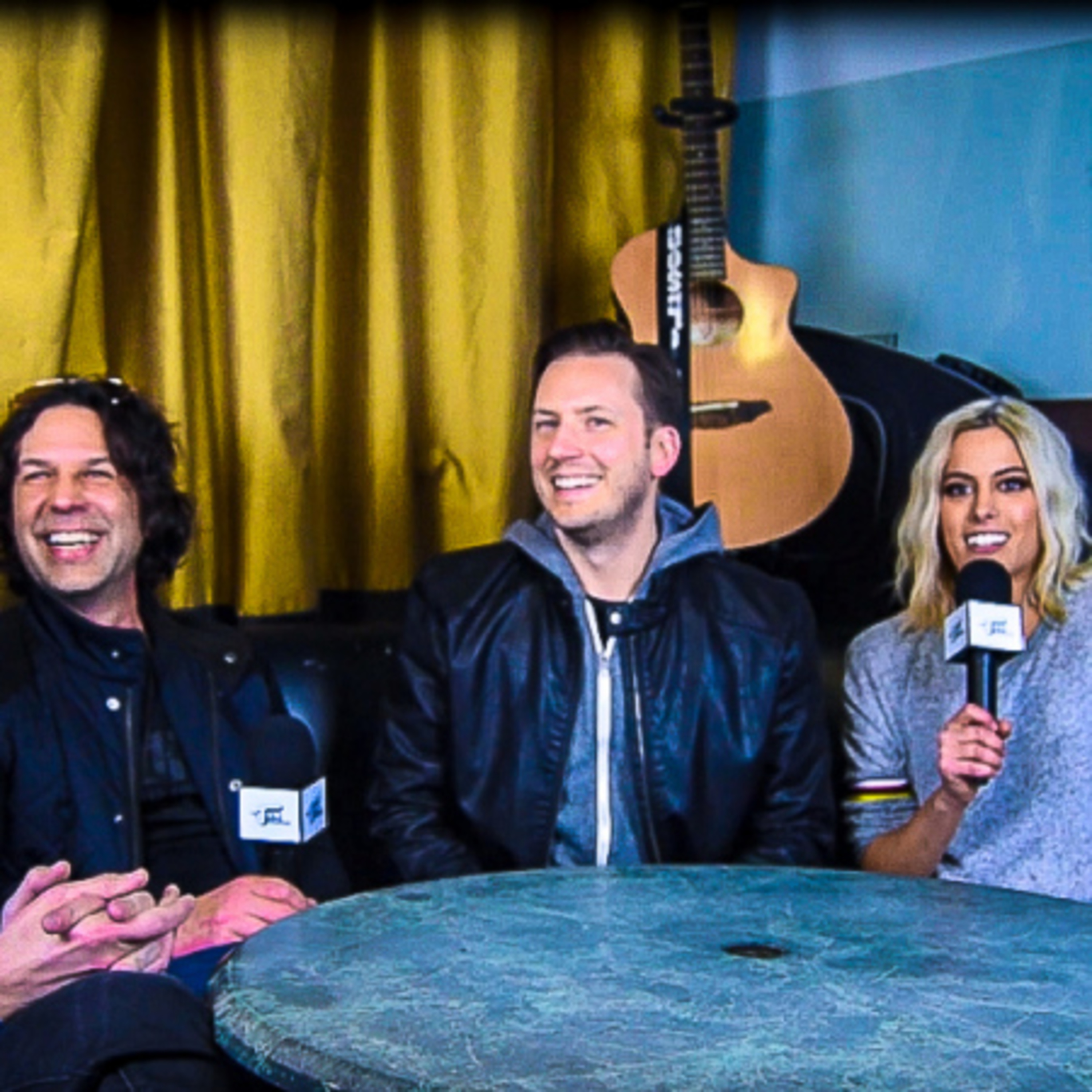 The Vindys On Bad Recitals, Whiskey Stories, U2, Coolio, & Other Secrets Exposed episode artwork