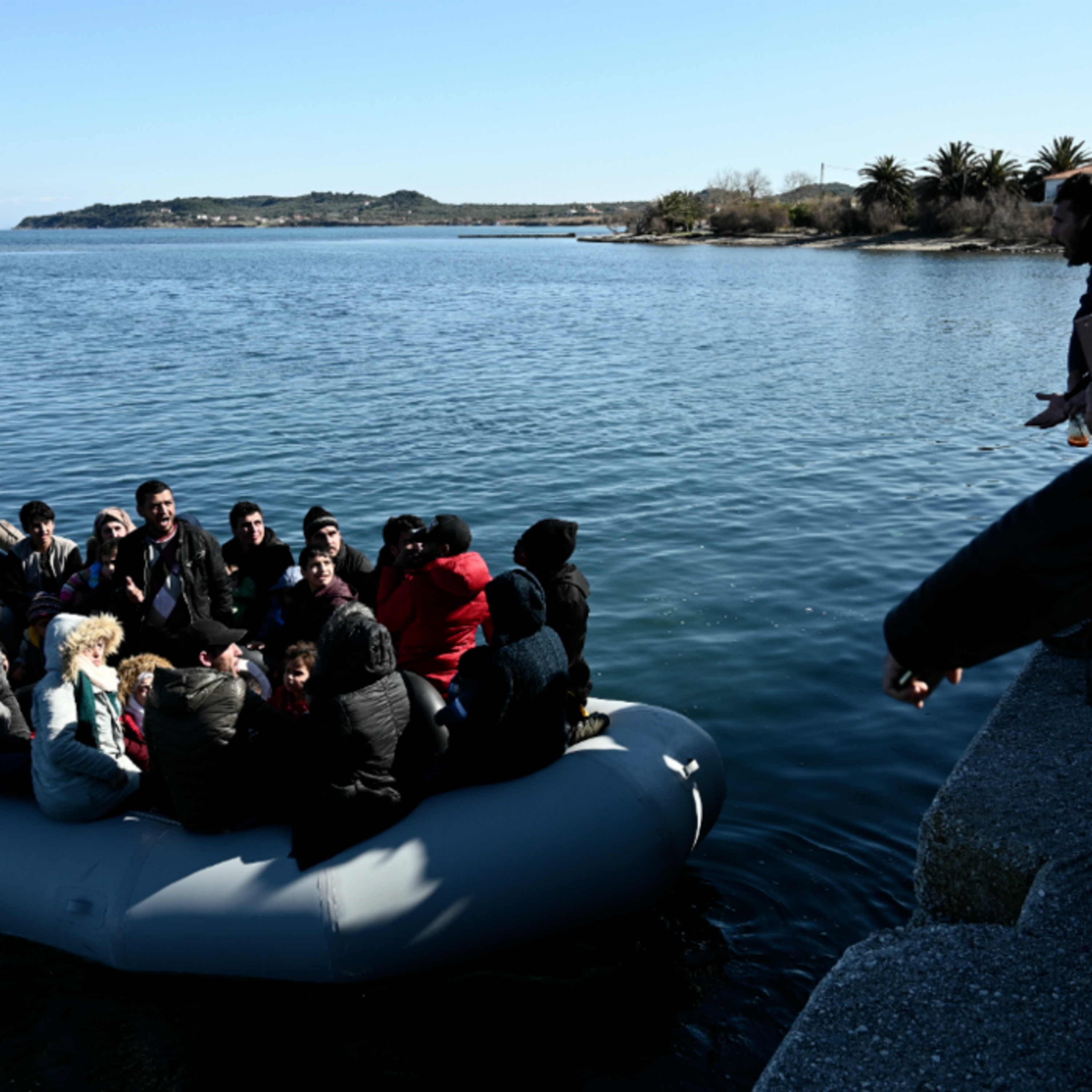 Demoliendo Fronteras