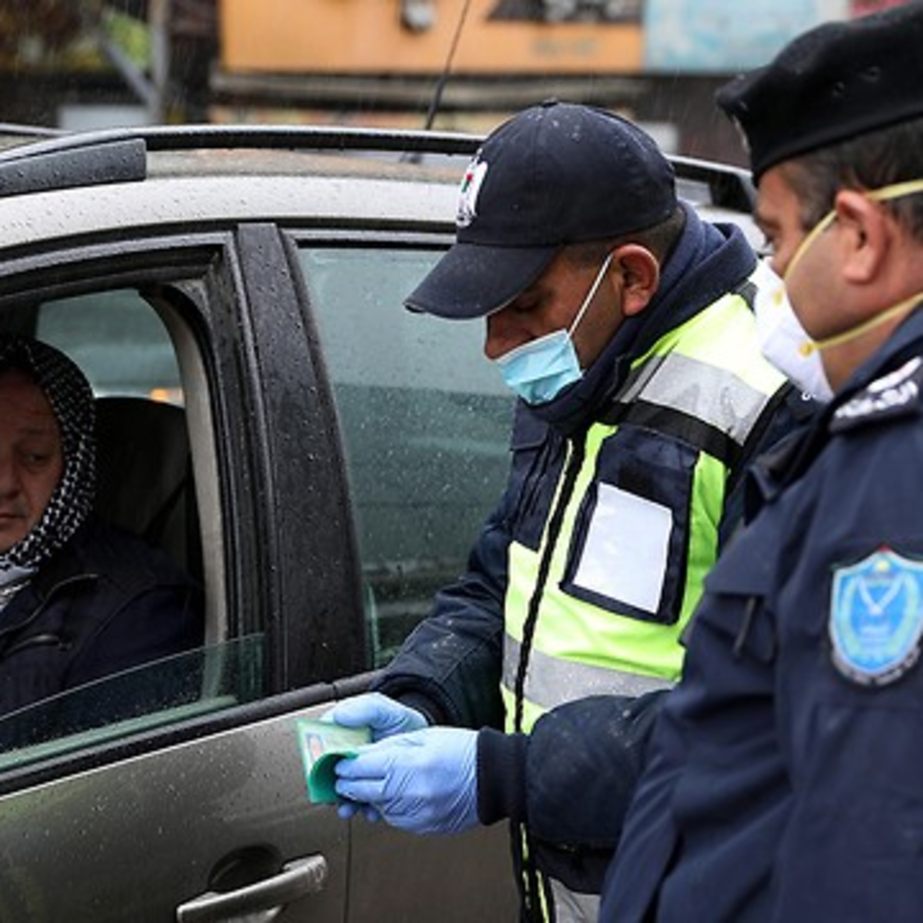 Demoliendo Fronteras
