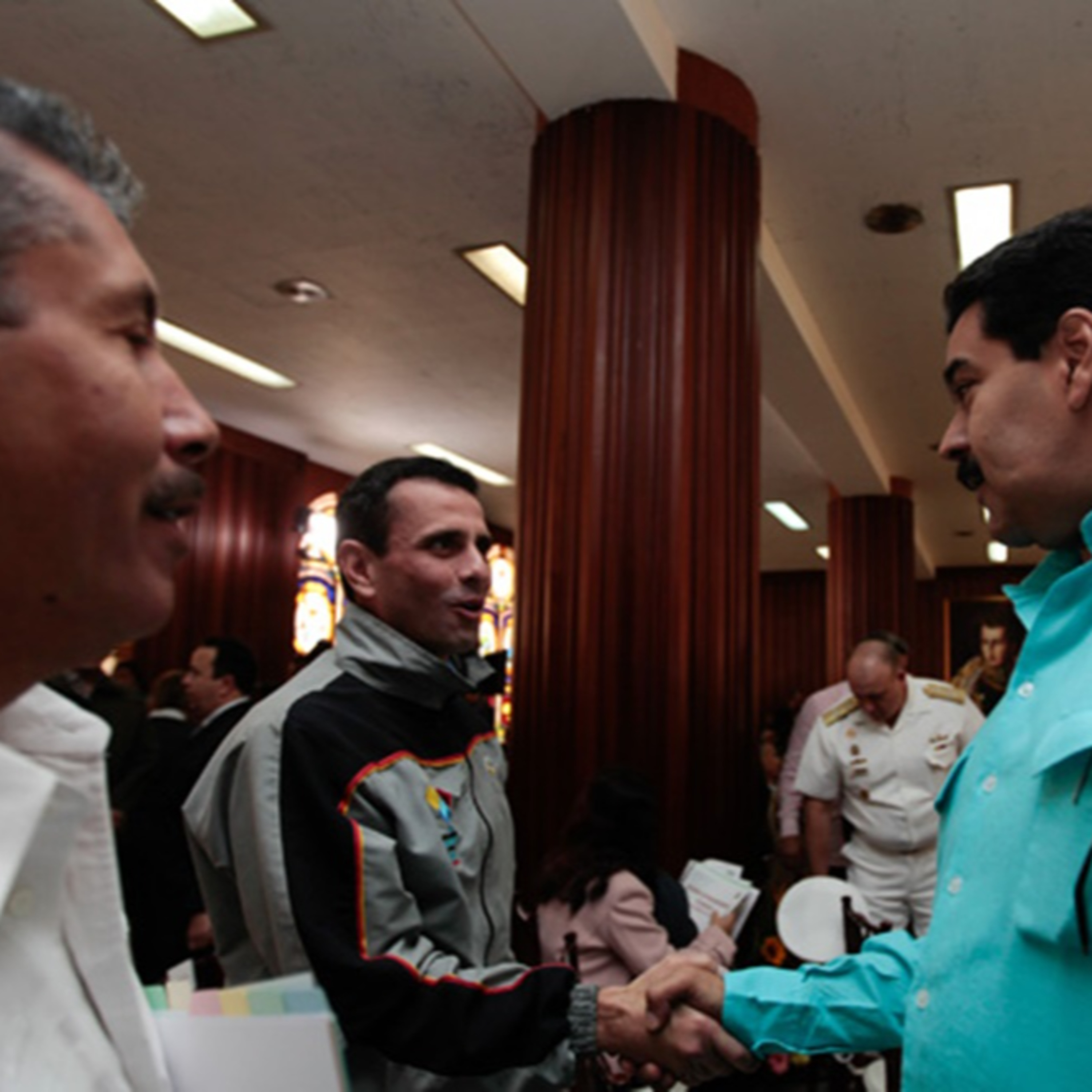Demoliendo Fronteras