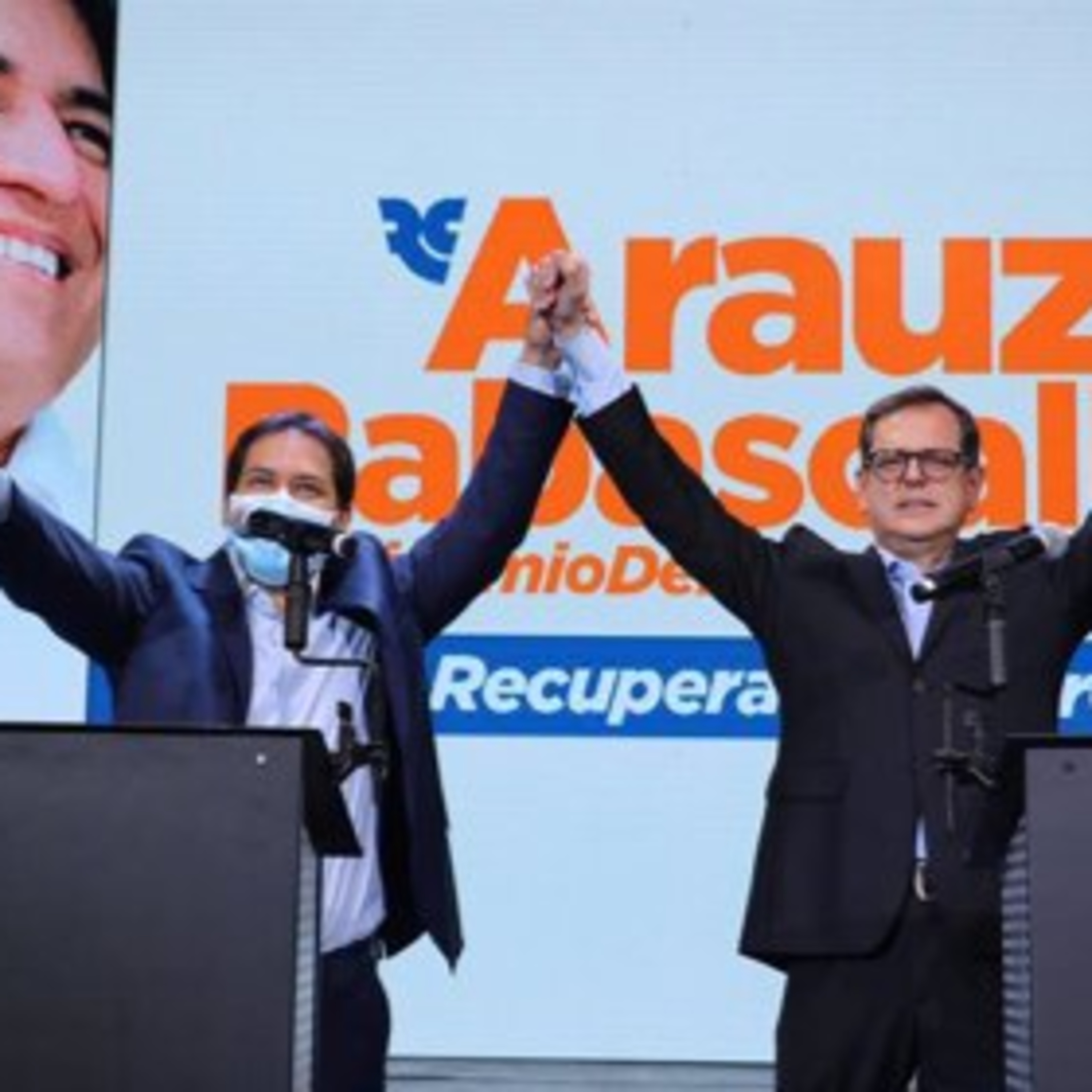 Demoliendo Fronteras