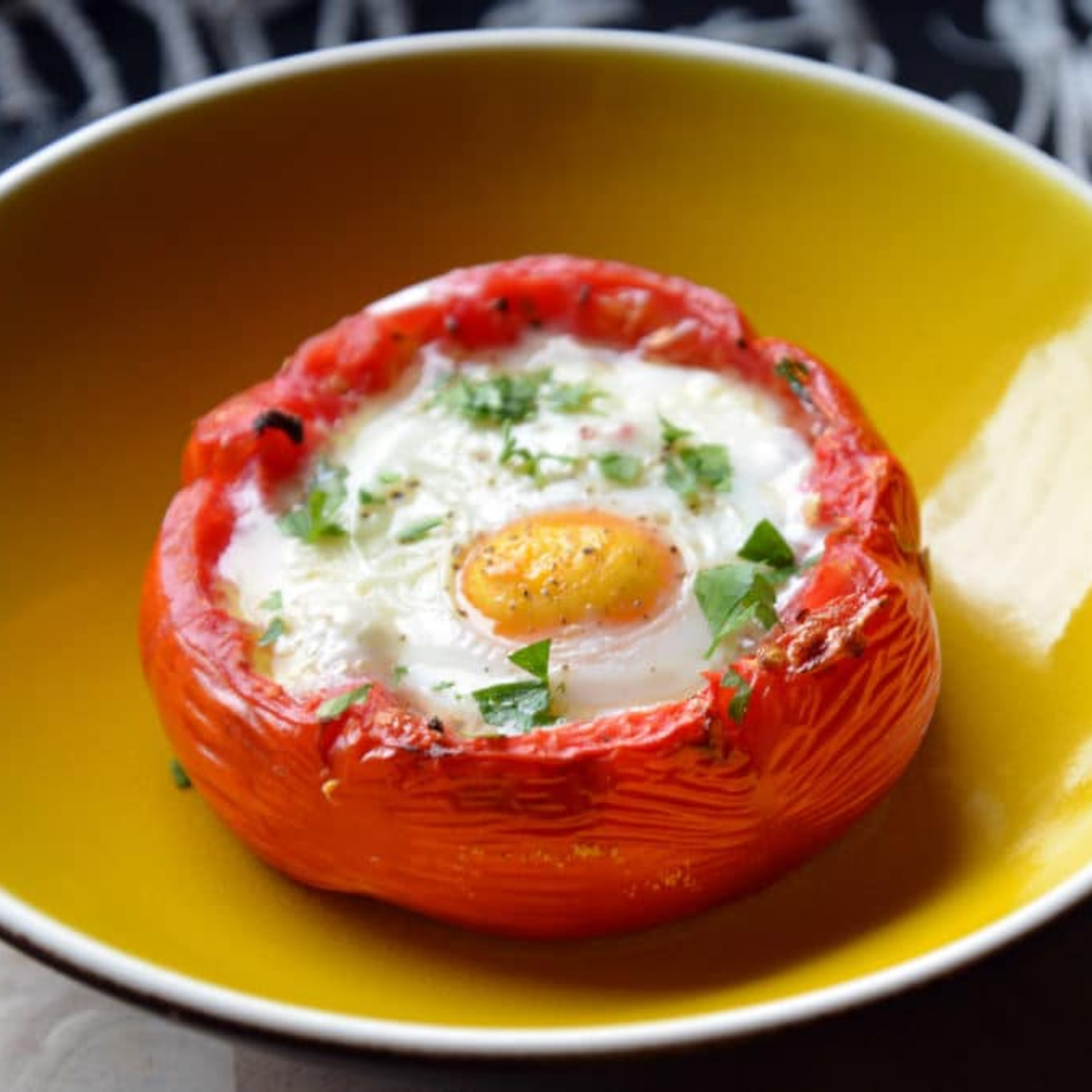 #Recette - Les tomates aux oeufs cocottes