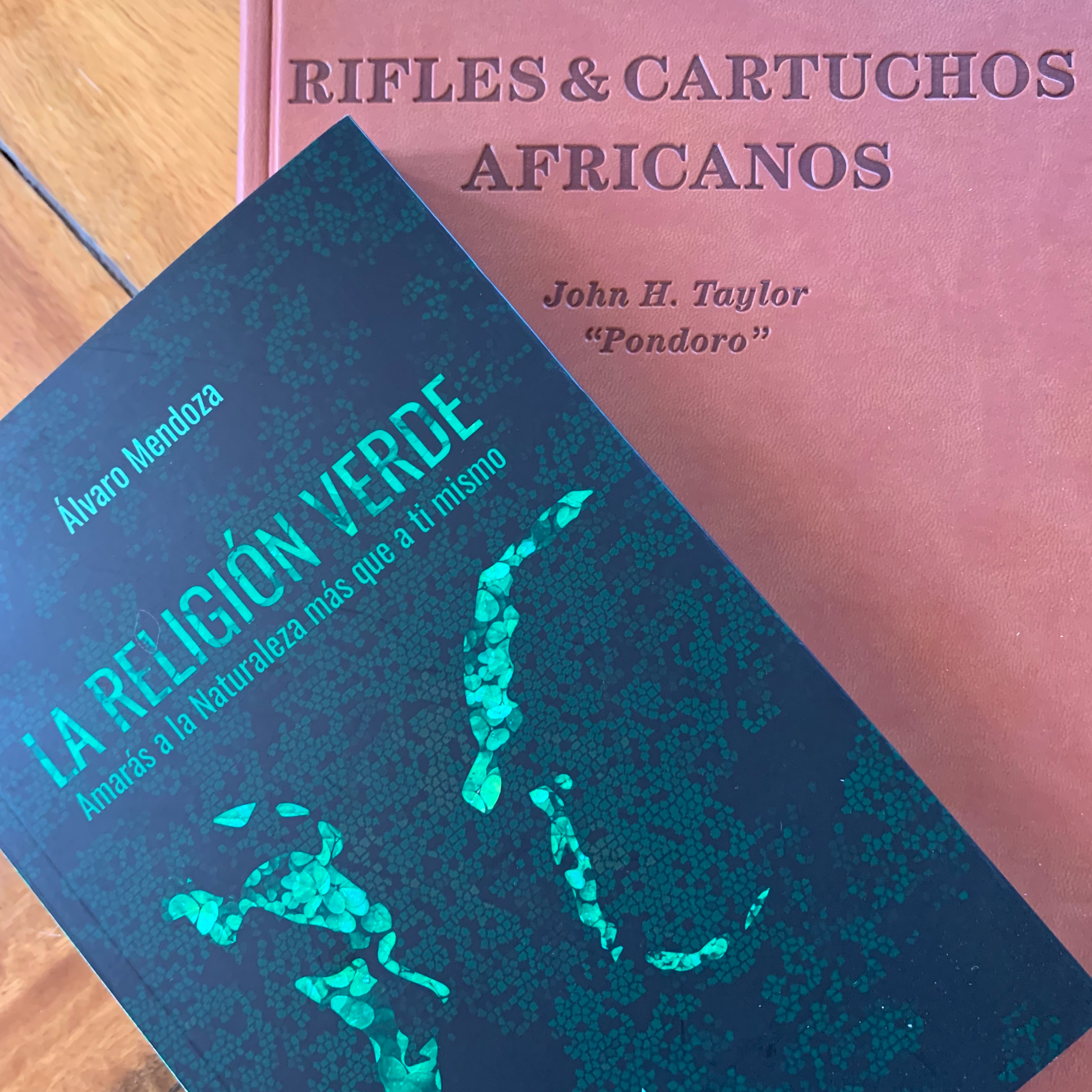 Caza en África. Cazadores deportivos. Entrevista Alvaro Mendoza episode artwork