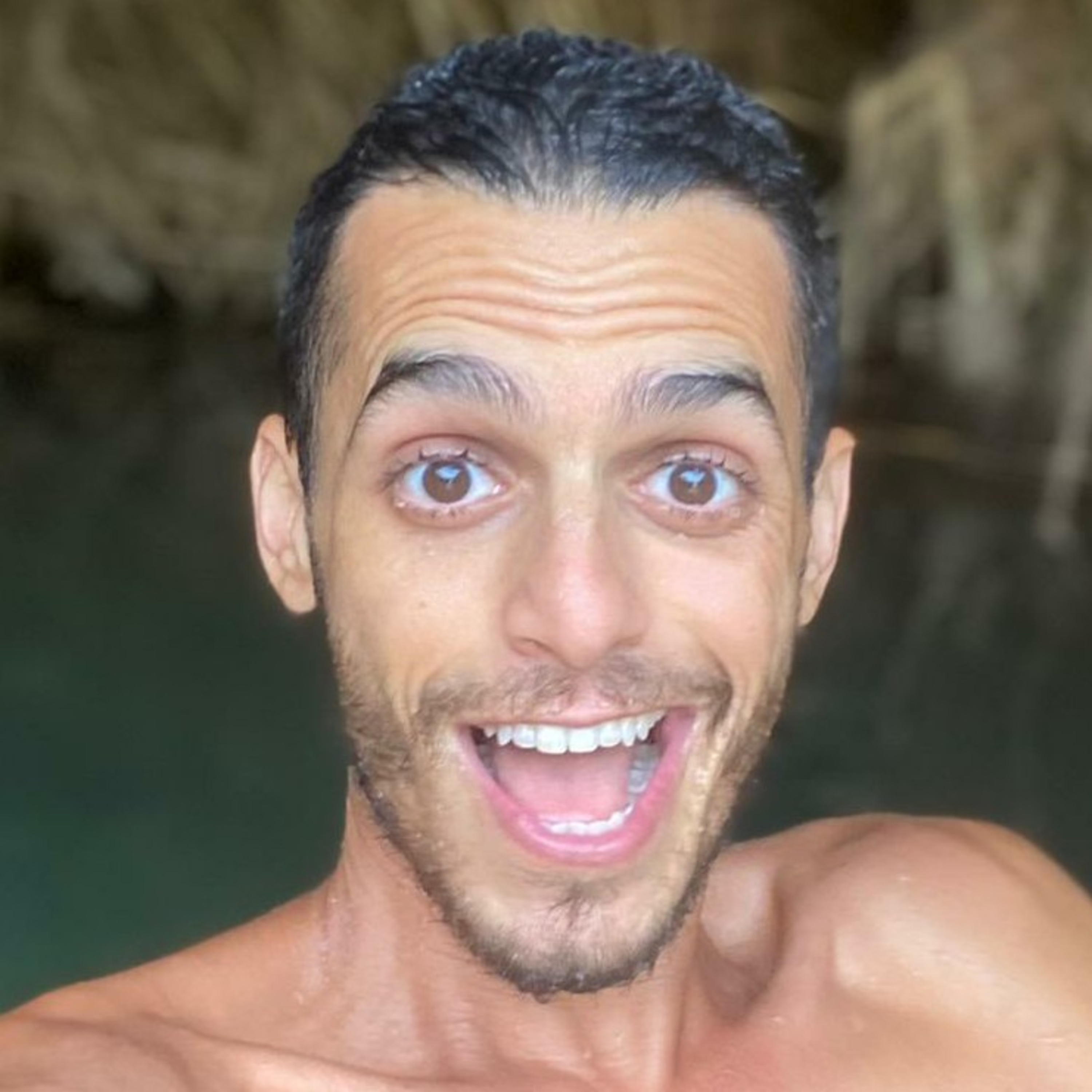 פרק #6: הרווח ביני לבין הגוף שלי. שיחה פשוטה עם עסיס - אביב שלם episode artwork