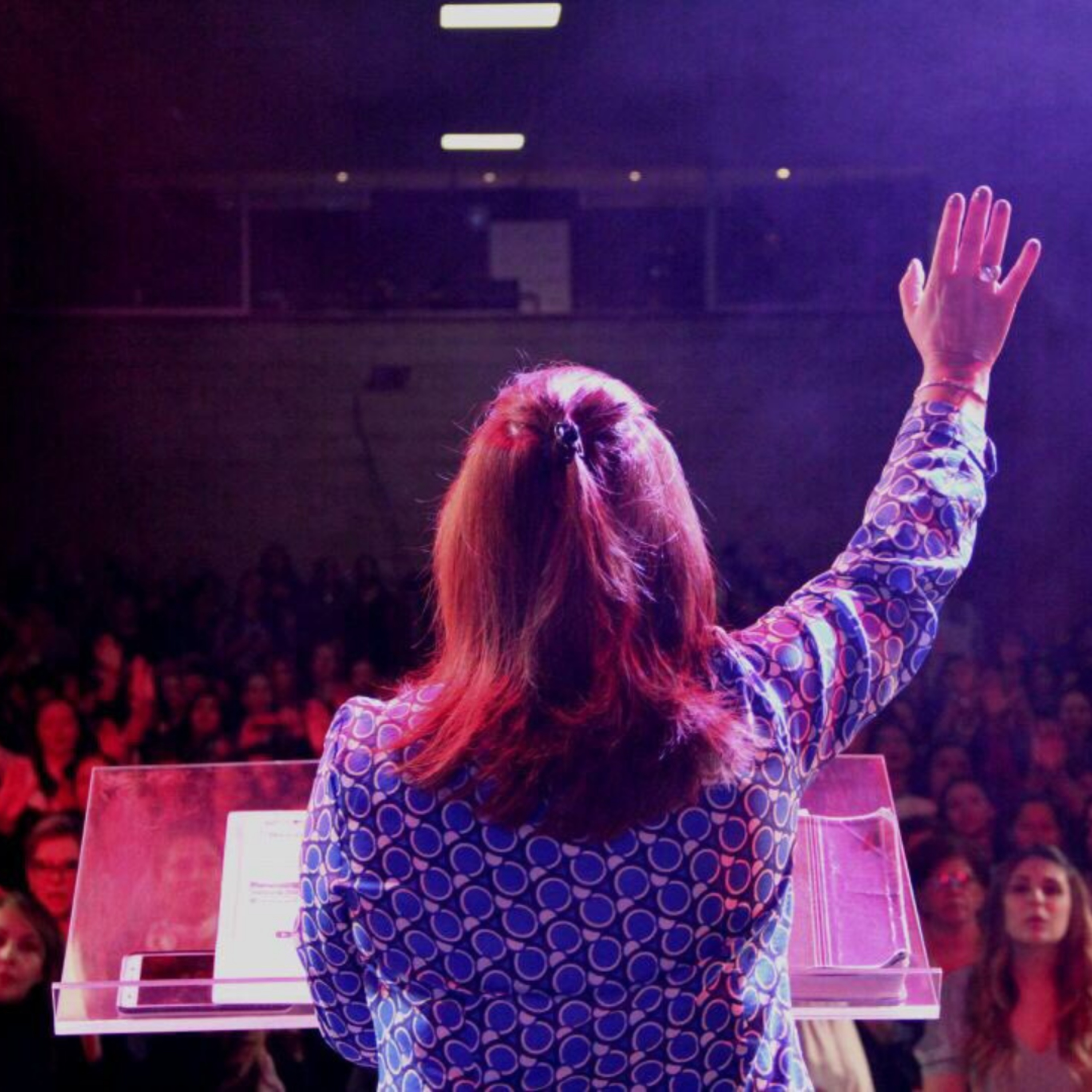 Iglesia Cristiana que tiene como objetivo modelar el amor de Dios propagando la palabra de Dios